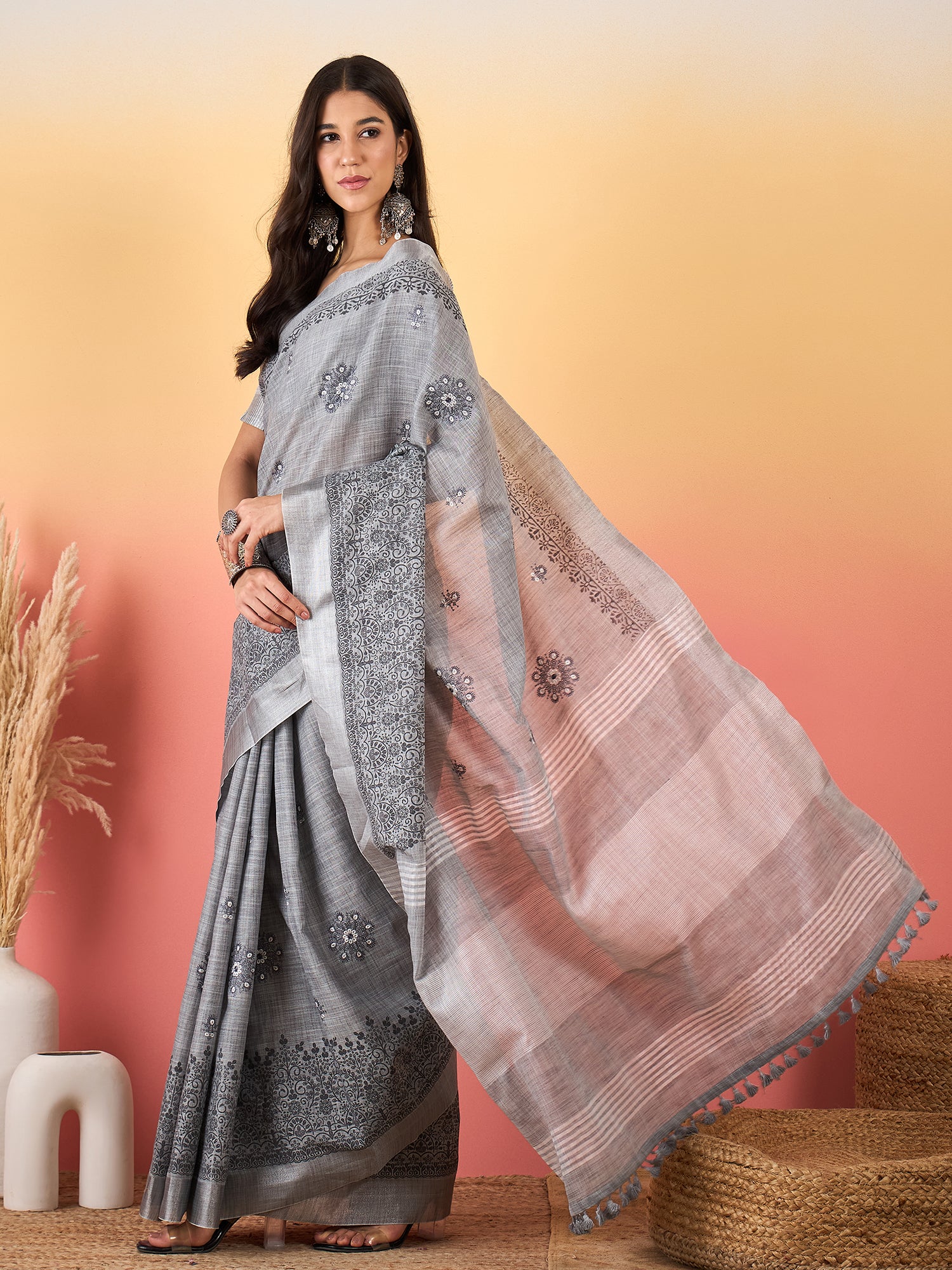 ZARI MAHAL-Elegant Silver Grey Linen Saree with Intricate Black Floral Woven Border