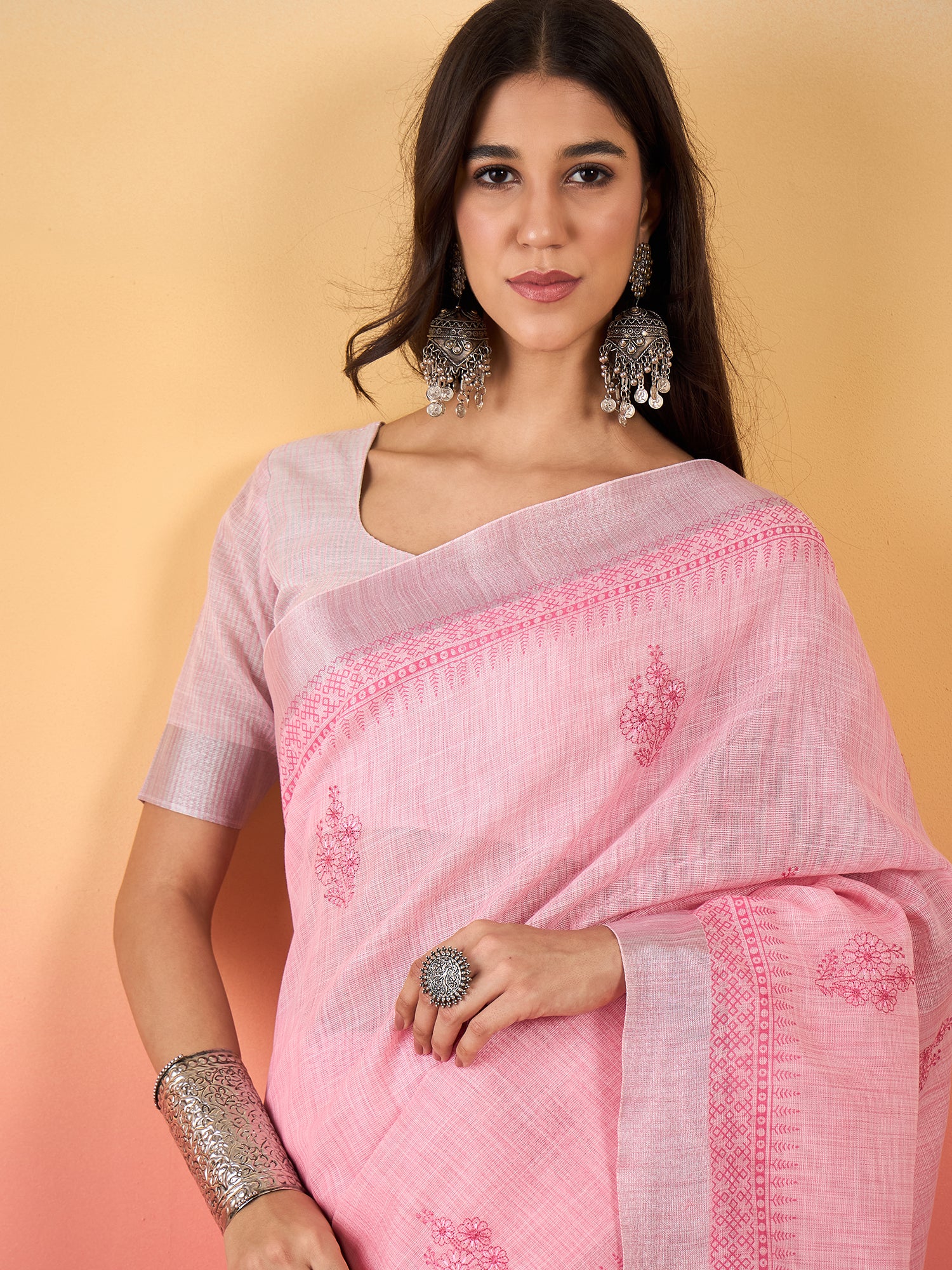 ZARI MAHAL-Blush Pink Linen Saree with Delicate Woven Motifs & Elegant Border
