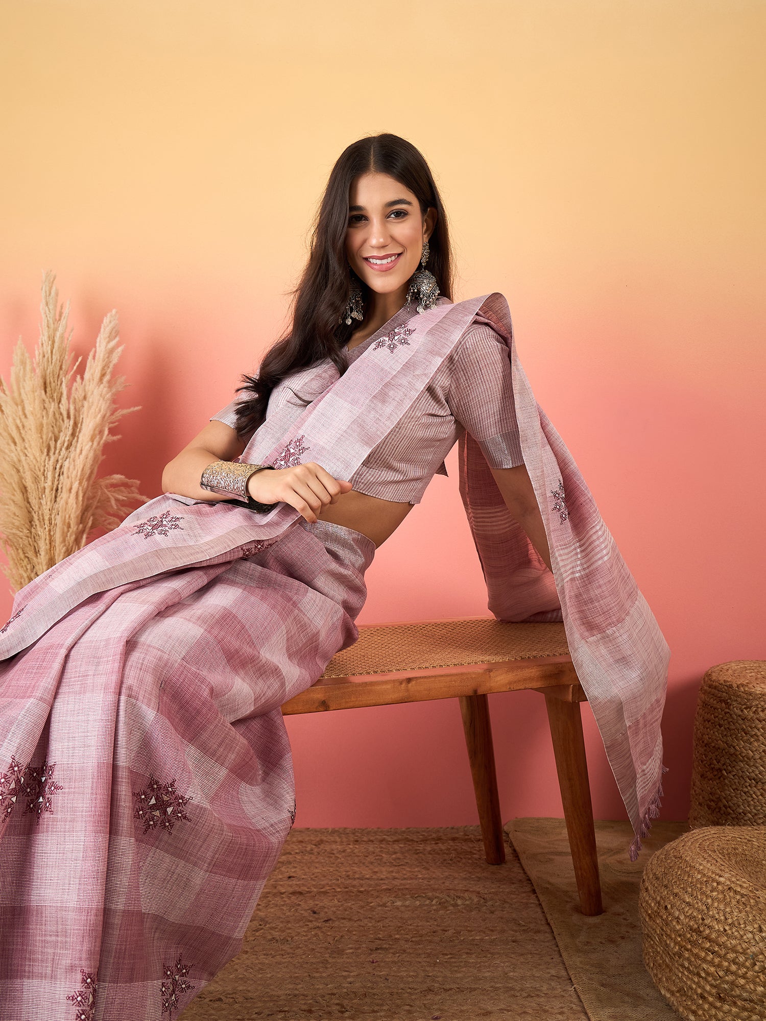 ZARI MAHAL-Blush Pink Handwoven Linen Saree with Delicate Floral Embroidery