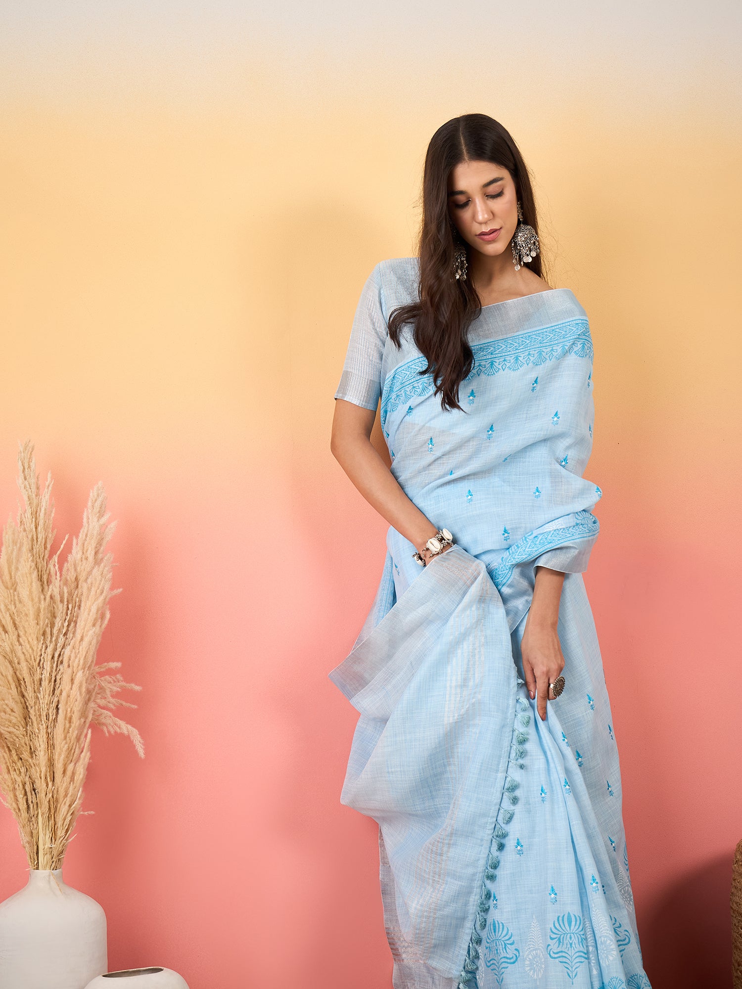 ZARI MAHAL-Sky Blue Handwoven Linen Saree with Elegant Woven Border & Tassel Pallu