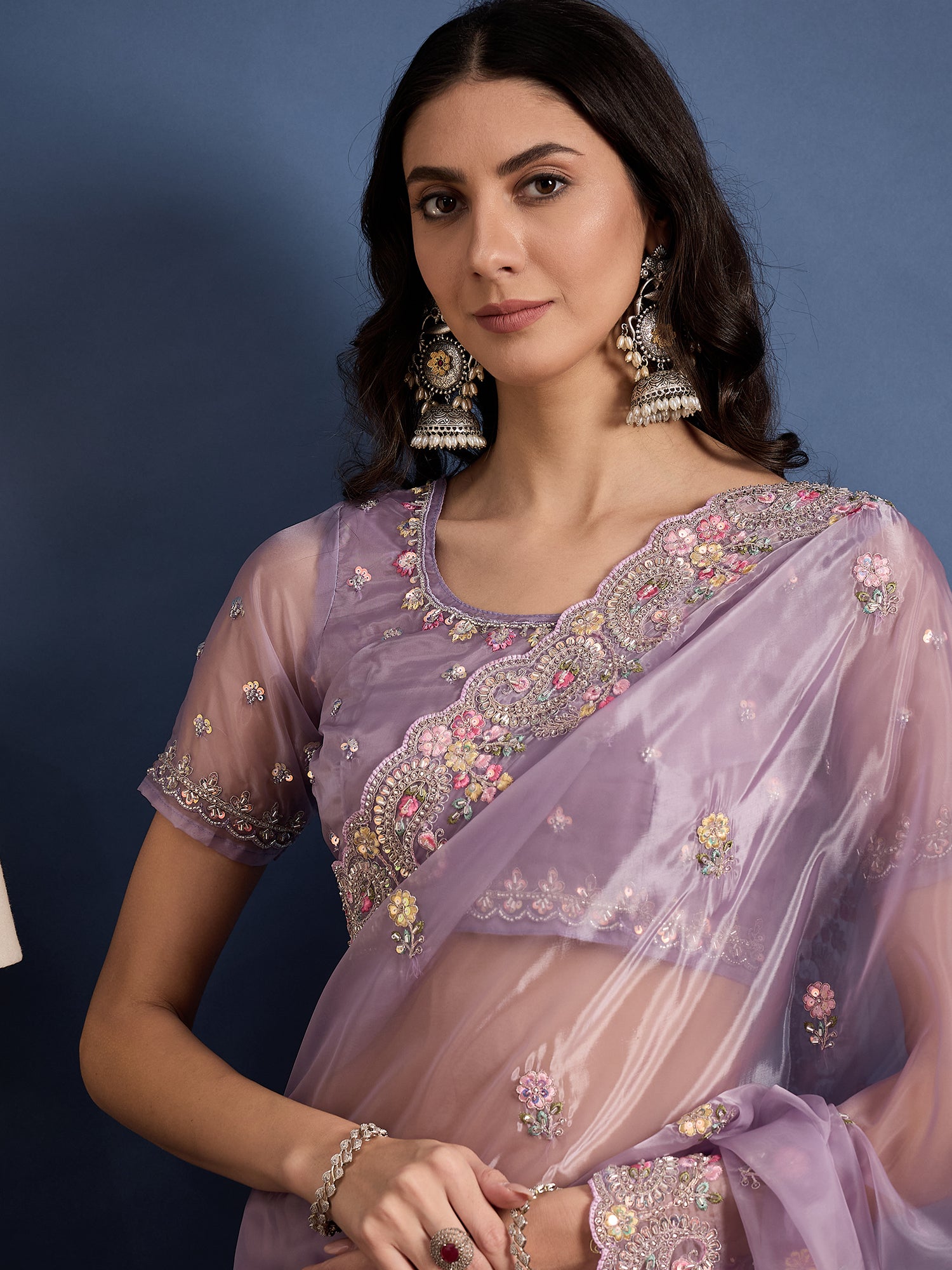 Parampara Crystal Saree with Beadwork – Luxurious Embroidery All Over, Ideal for Weddings and Special Occasions