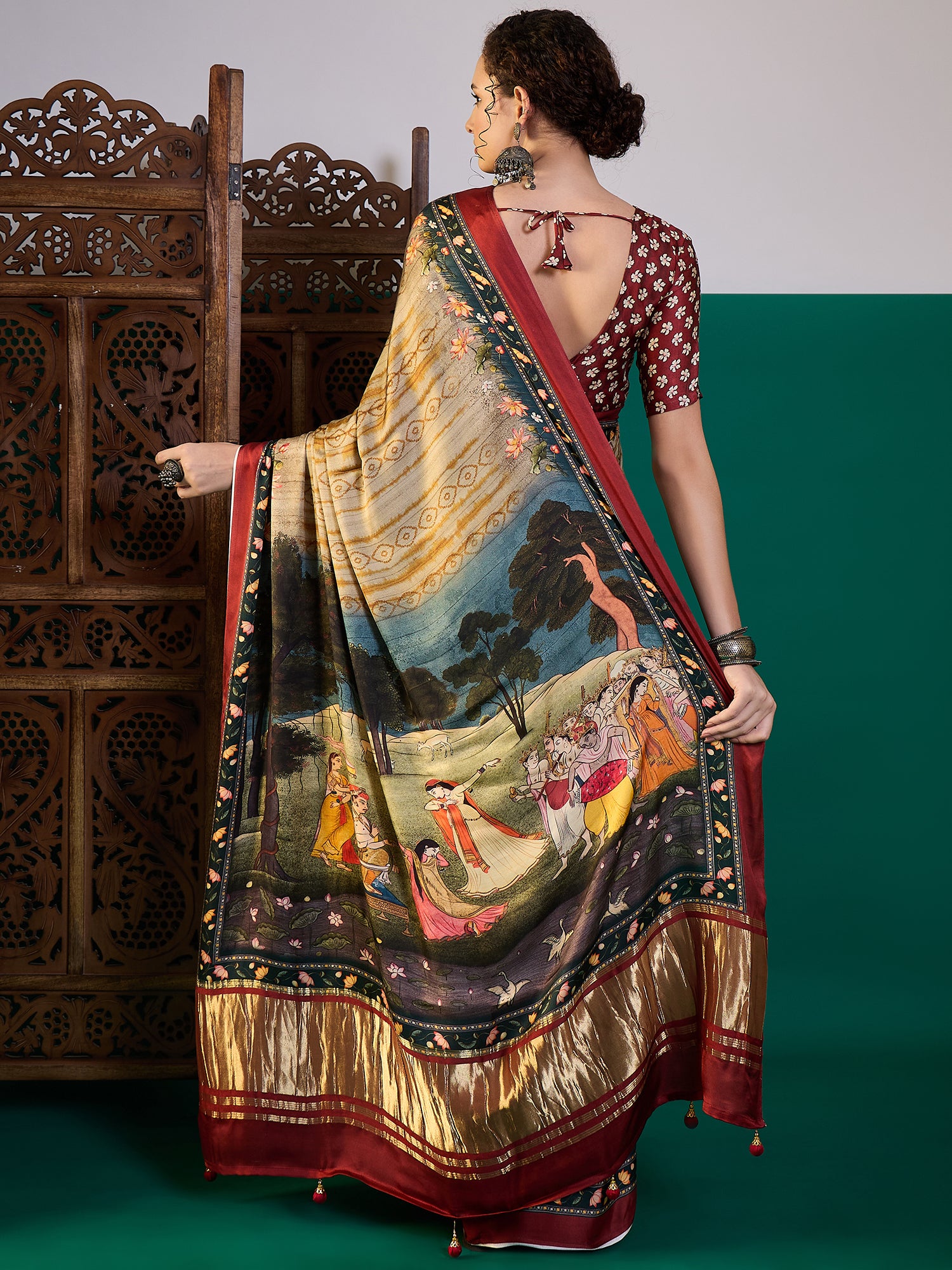 SURTAAL-Ivory Beige Floral Heritage Print Saree