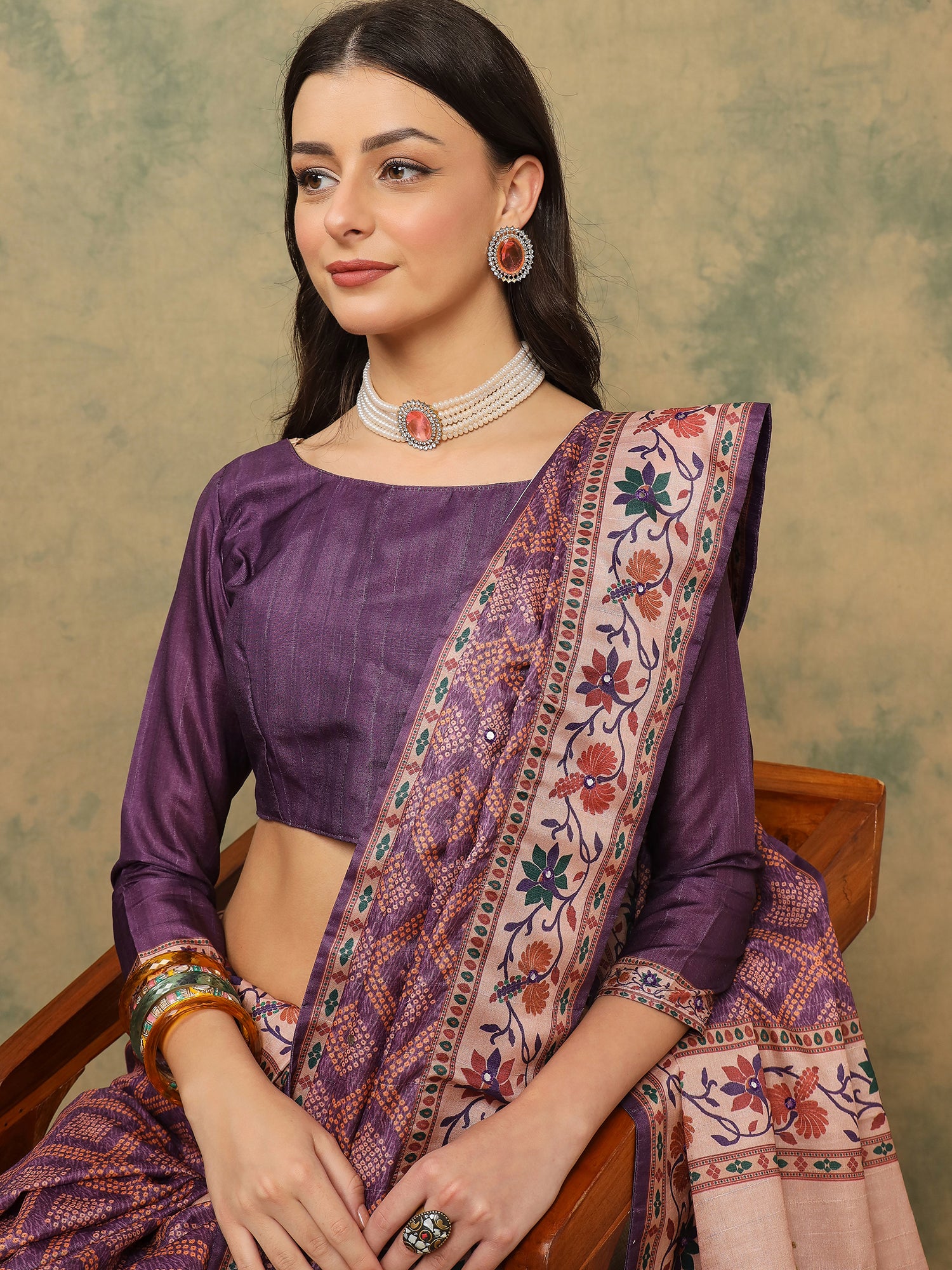 ROOPRANI-Royal Purple Floral Border Saree with Elegant Deer Motif Pallu