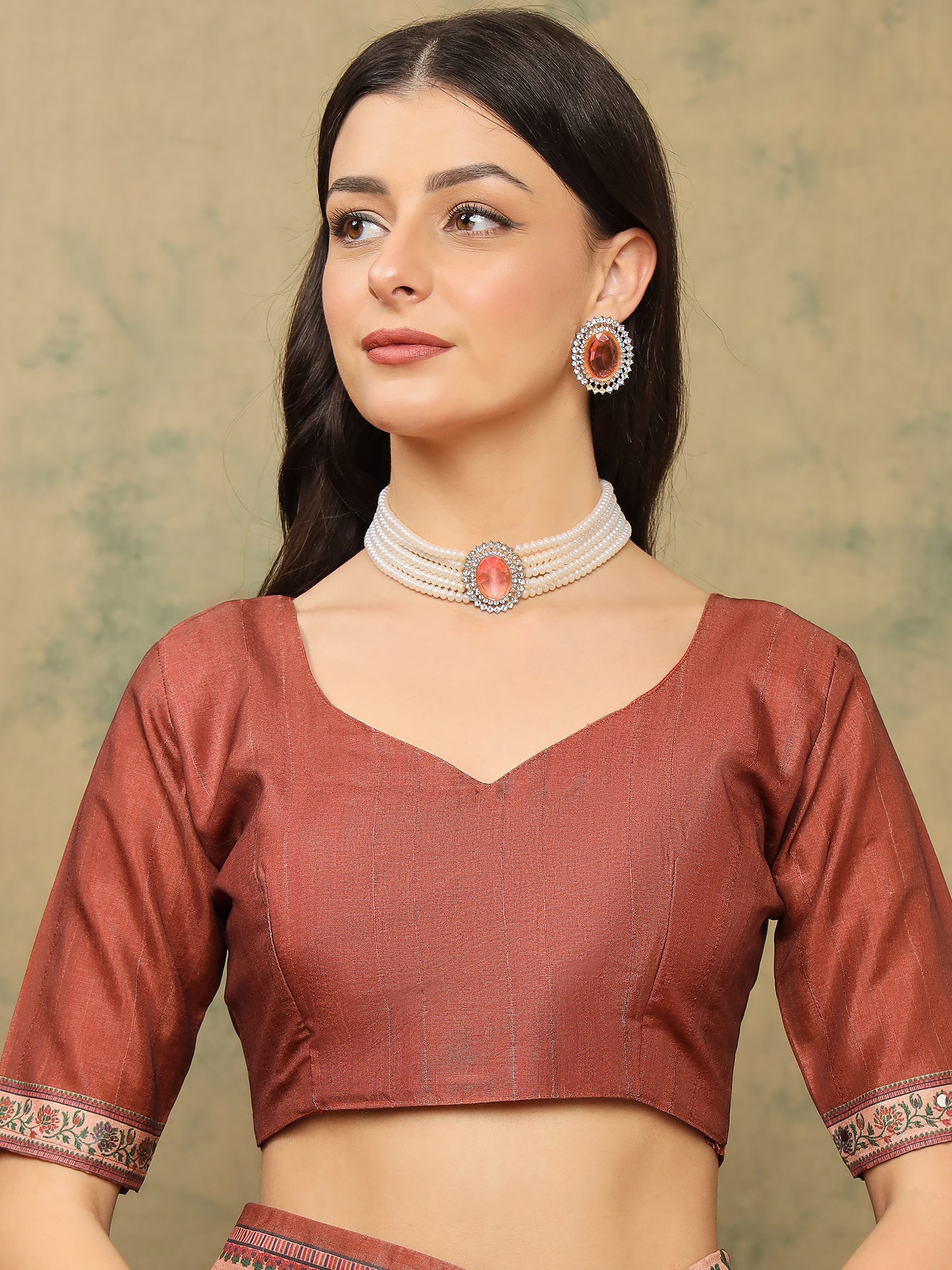 ROOPRANI-Classic Rust Brown Floral Border Saree with Elegant Nature-Inspired Pallu