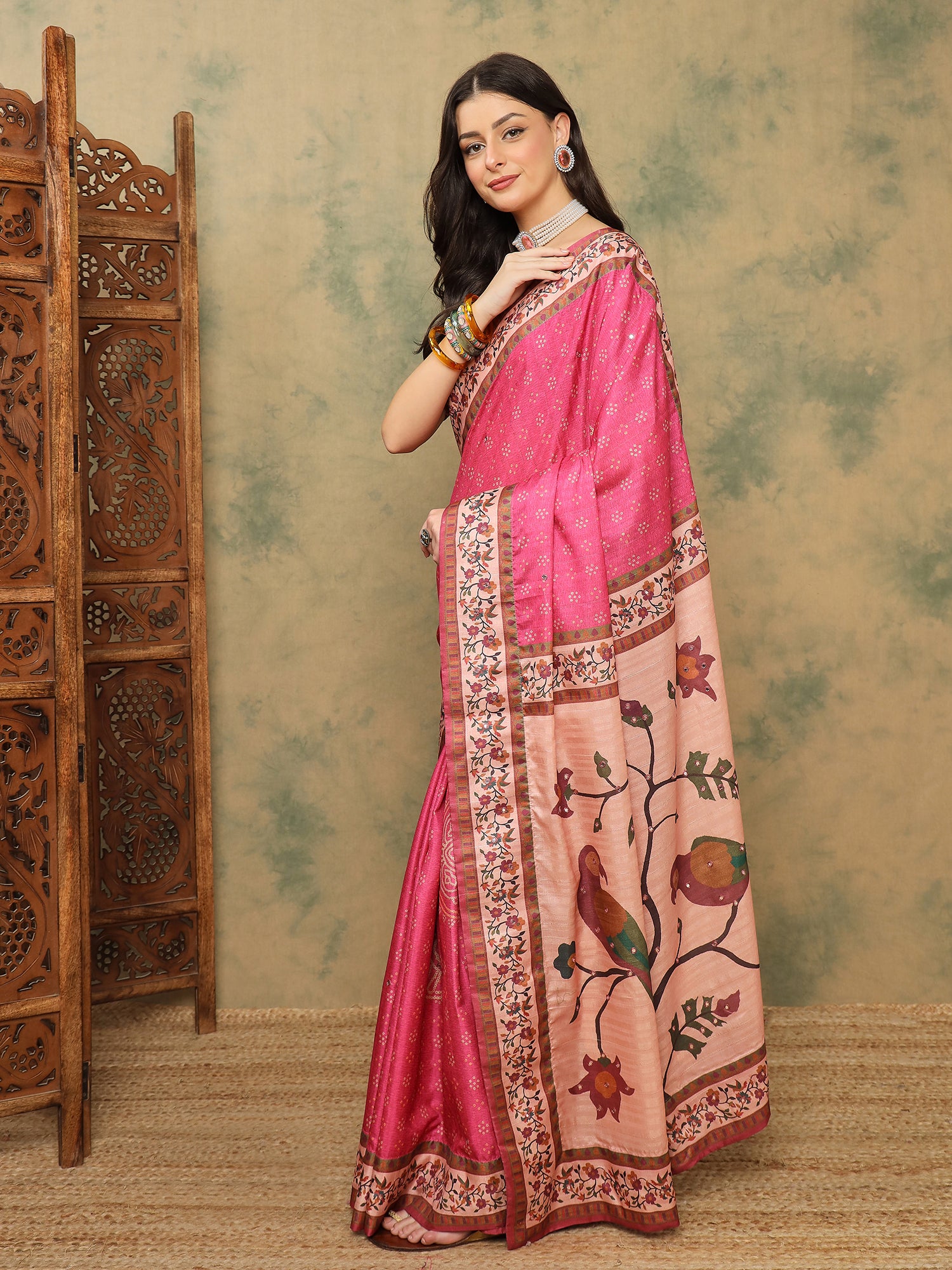 ROOPRANI-Radiant Pink Floral Border Designer Saree with Elegant Bird Motif Pallu