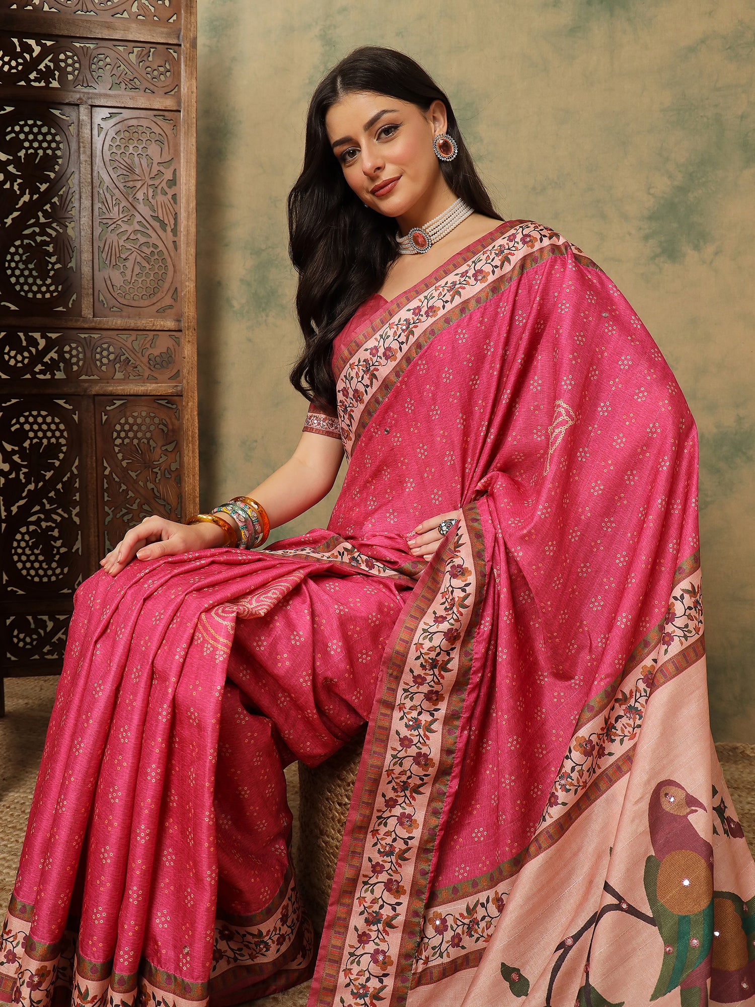 ROOPRANI-Radiant Pink Floral Border Designer Saree with Elegant Bird Motif Pallu