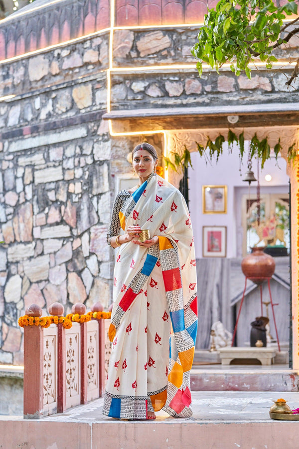 WOMANIYA ETHNIC POOJA SPECIAL COTTON FLOWER BORDER WHITE-RED SAREE - Apple Lifestyle