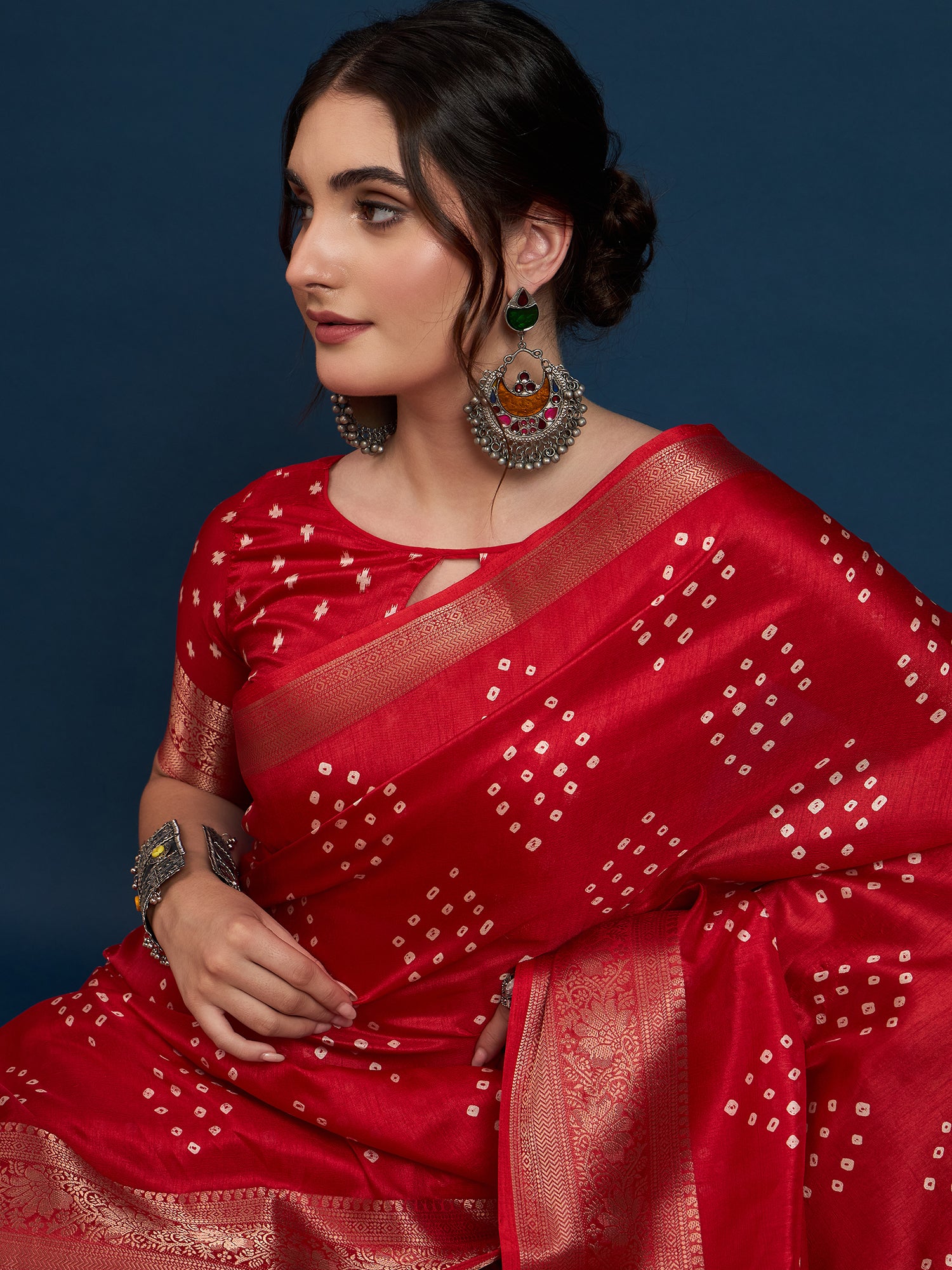 New Launch Dola Fabric Saree with Jacquard Border – Elegant Saree for Weddings, Festive Occasions & Parties