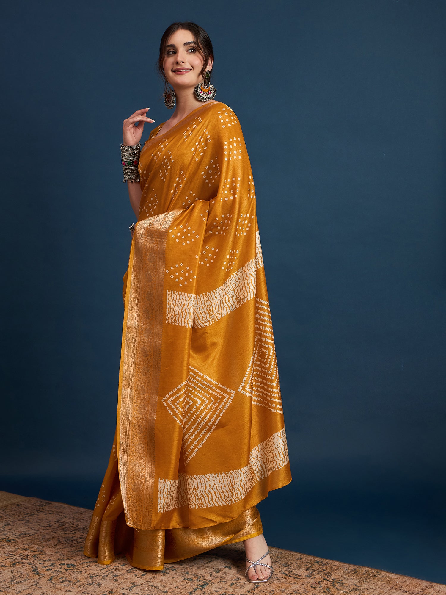 New Launch Dola Fabric Saree with Jacquard Border – Perfect for Weddings, Parties & Special Occasions