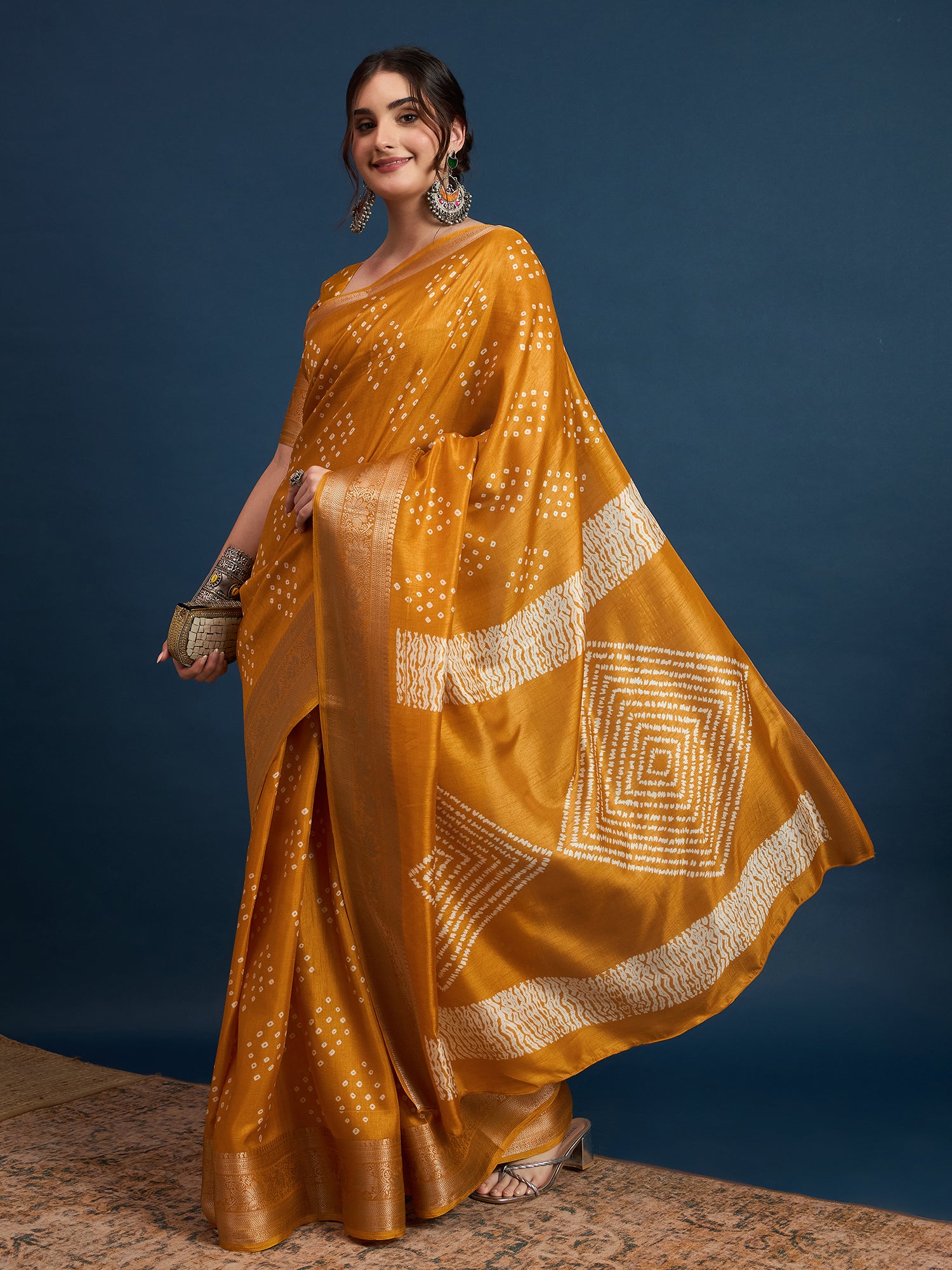 New Launch Dola Fabric Saree with Jacquard Border – Perfect for Weddings, Parties & Special Occasions