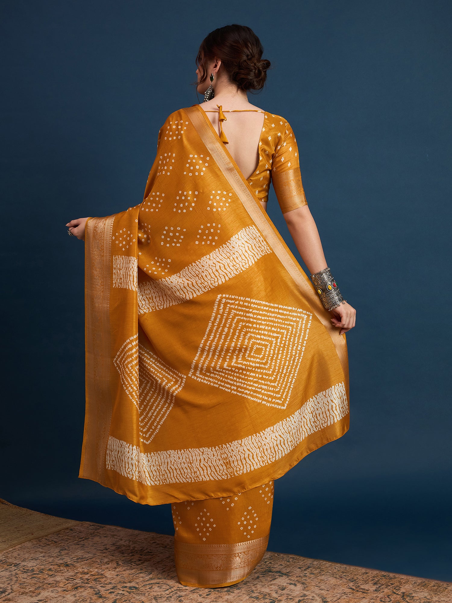 New Launch Dola Fabric Saree with Jacquard Border – Perfect for Weddings, Parties & Special Occasions