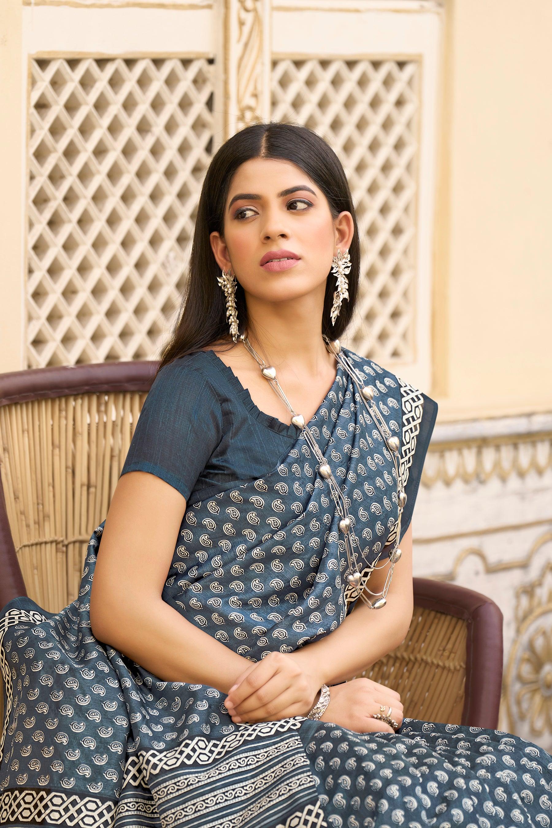 WOMANIYA Women's Hand Batiq Printed Uniform Cotton Saree - Apple Lifestyle