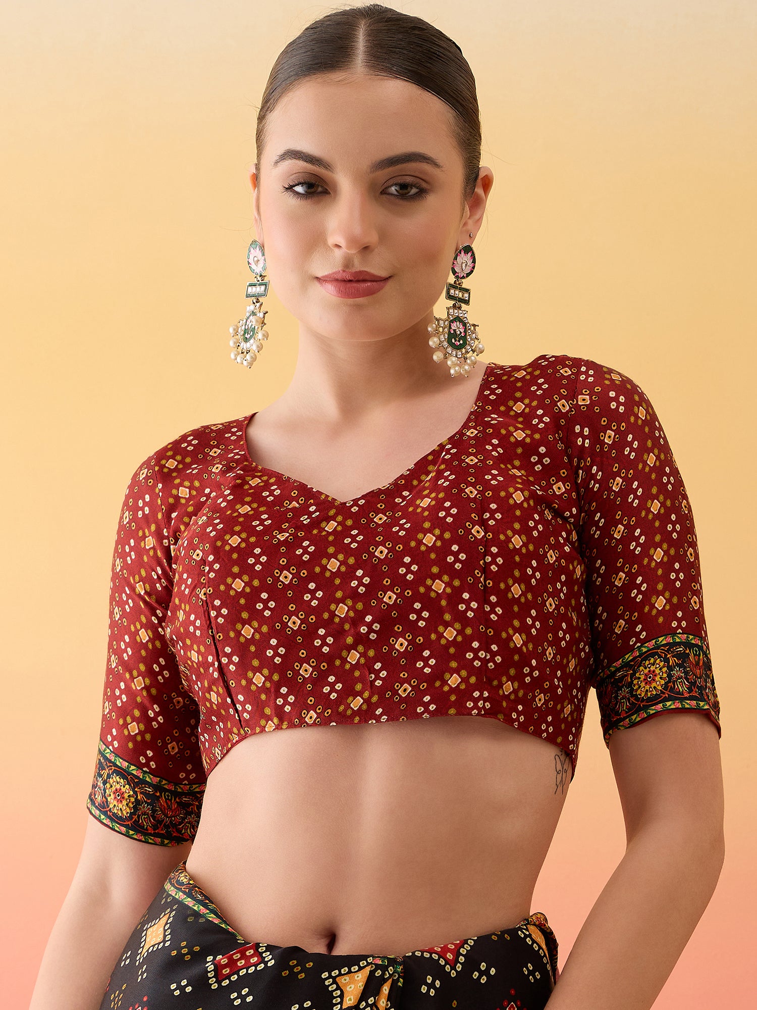 SURTAAL-Elegant Black Printed Saree with Floral Heritage Border & Maroon Pallu