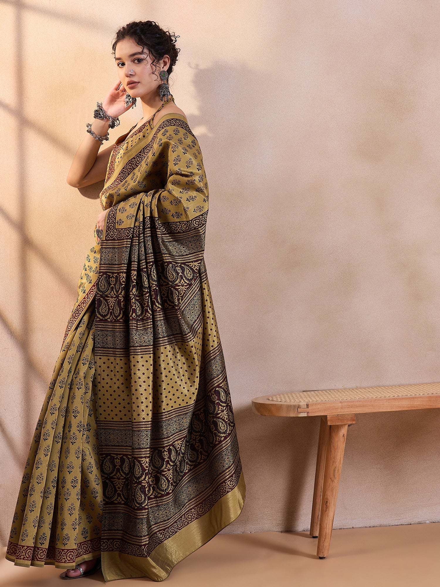 DOLA SILK 202 - Apple Lifestyle