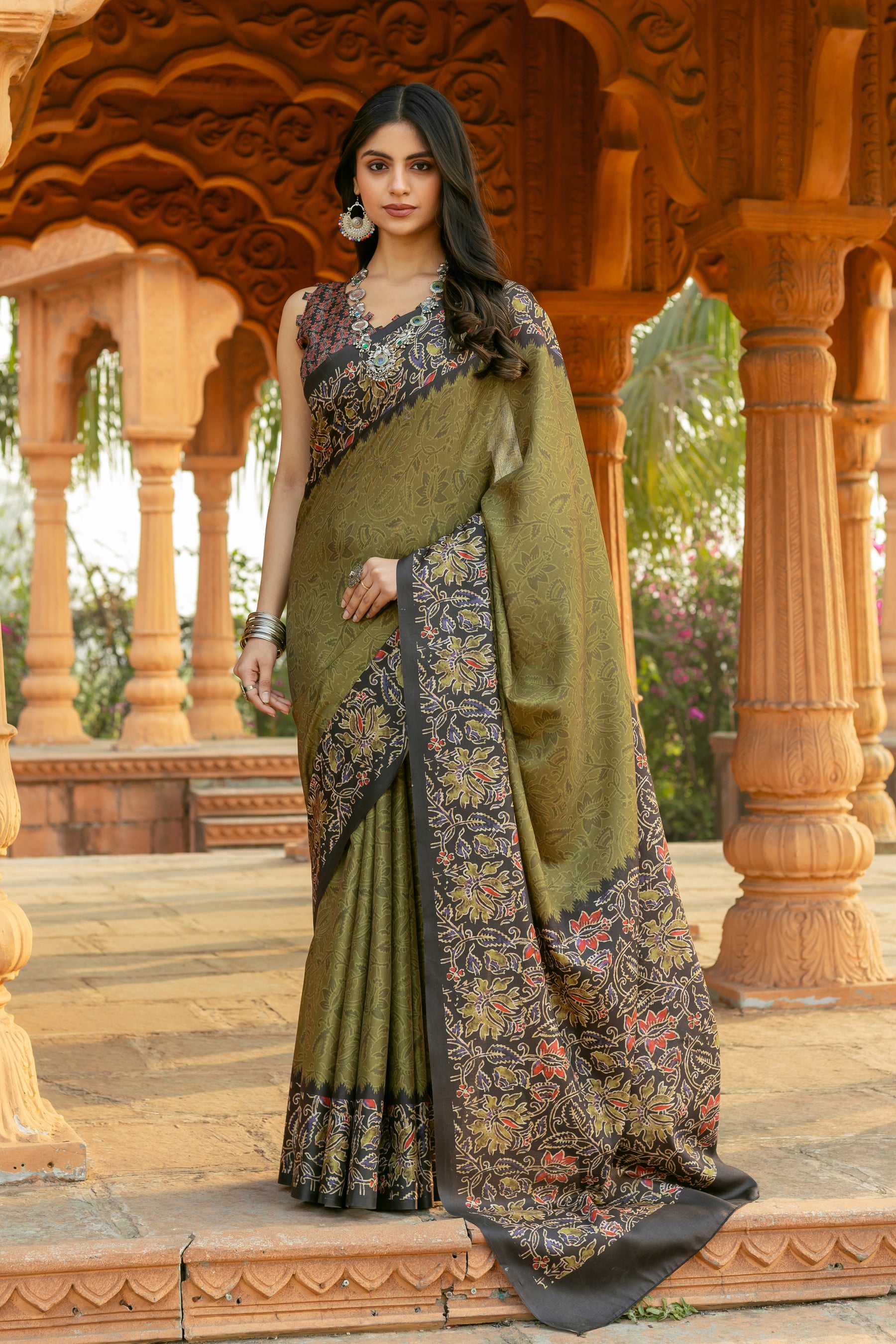 Sakshi Manipuri Fabric Saree – Lightweight, Stylish, and Comfortable