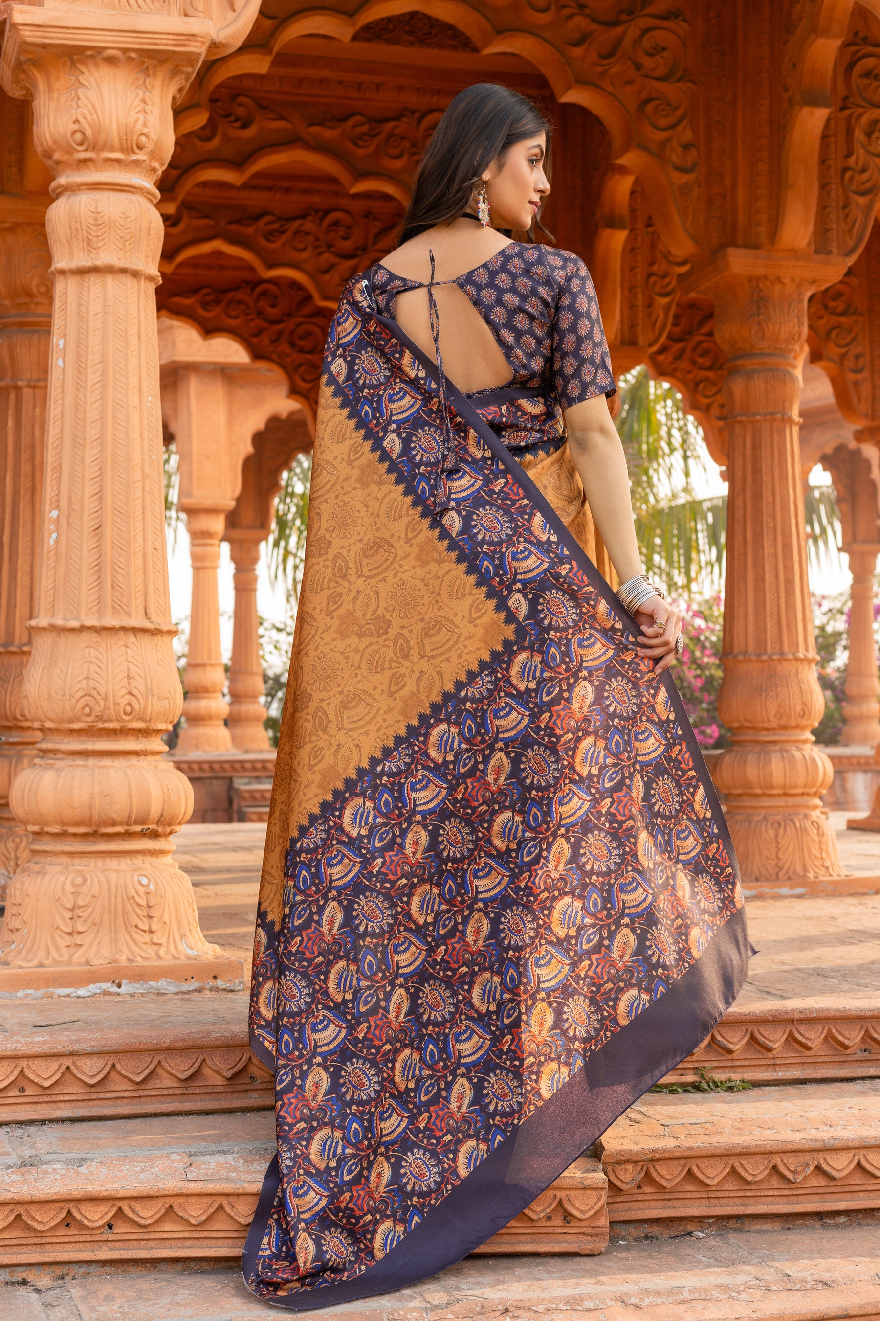 Sakshi Manipuri Fabric Saree – Traditional Elegance with Superior Manipuri Fabric