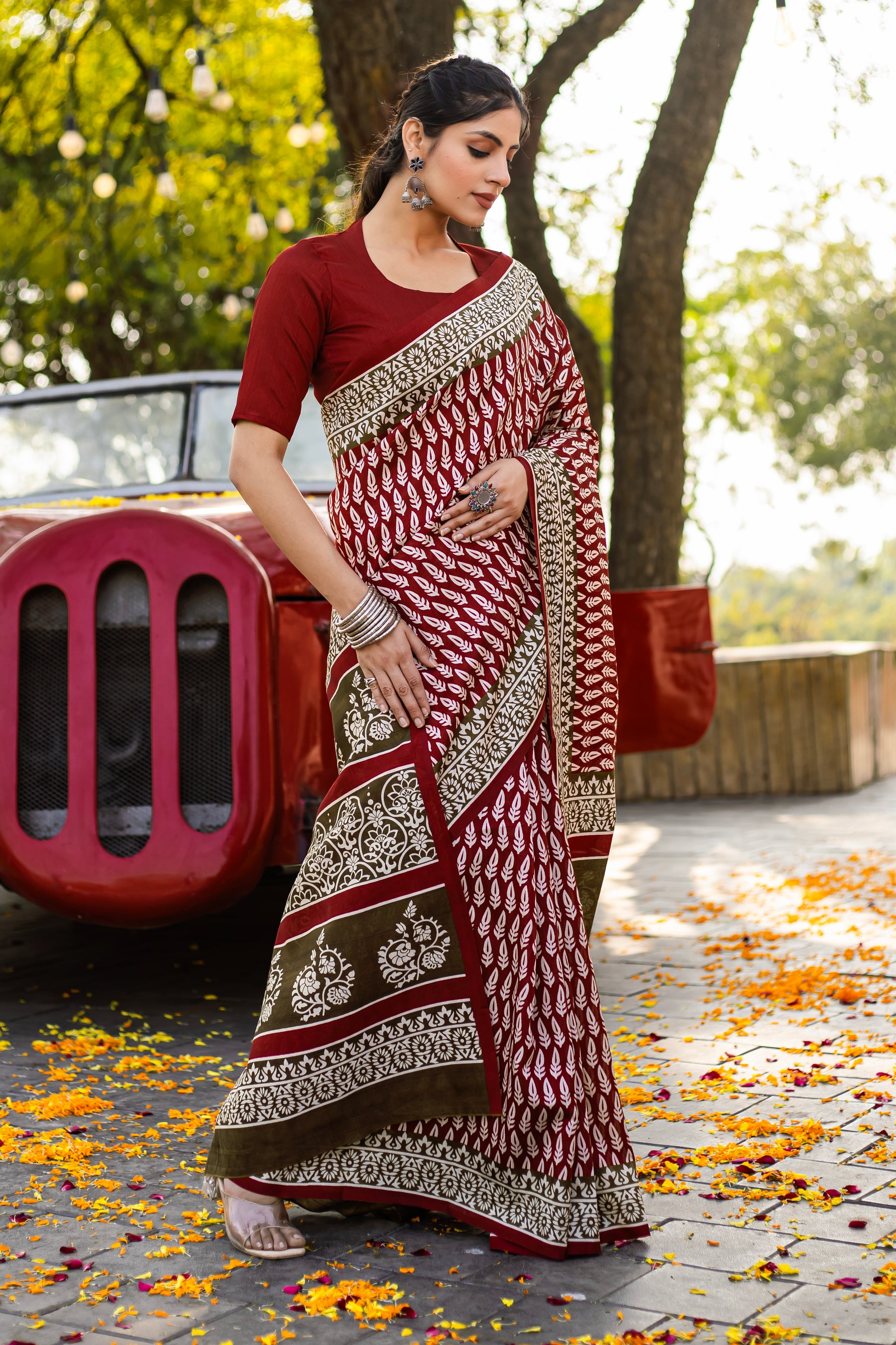 Womaniya Bhagalpuri Saree: The Perfect Choice for Office Wear, Teachers, and Professional Women