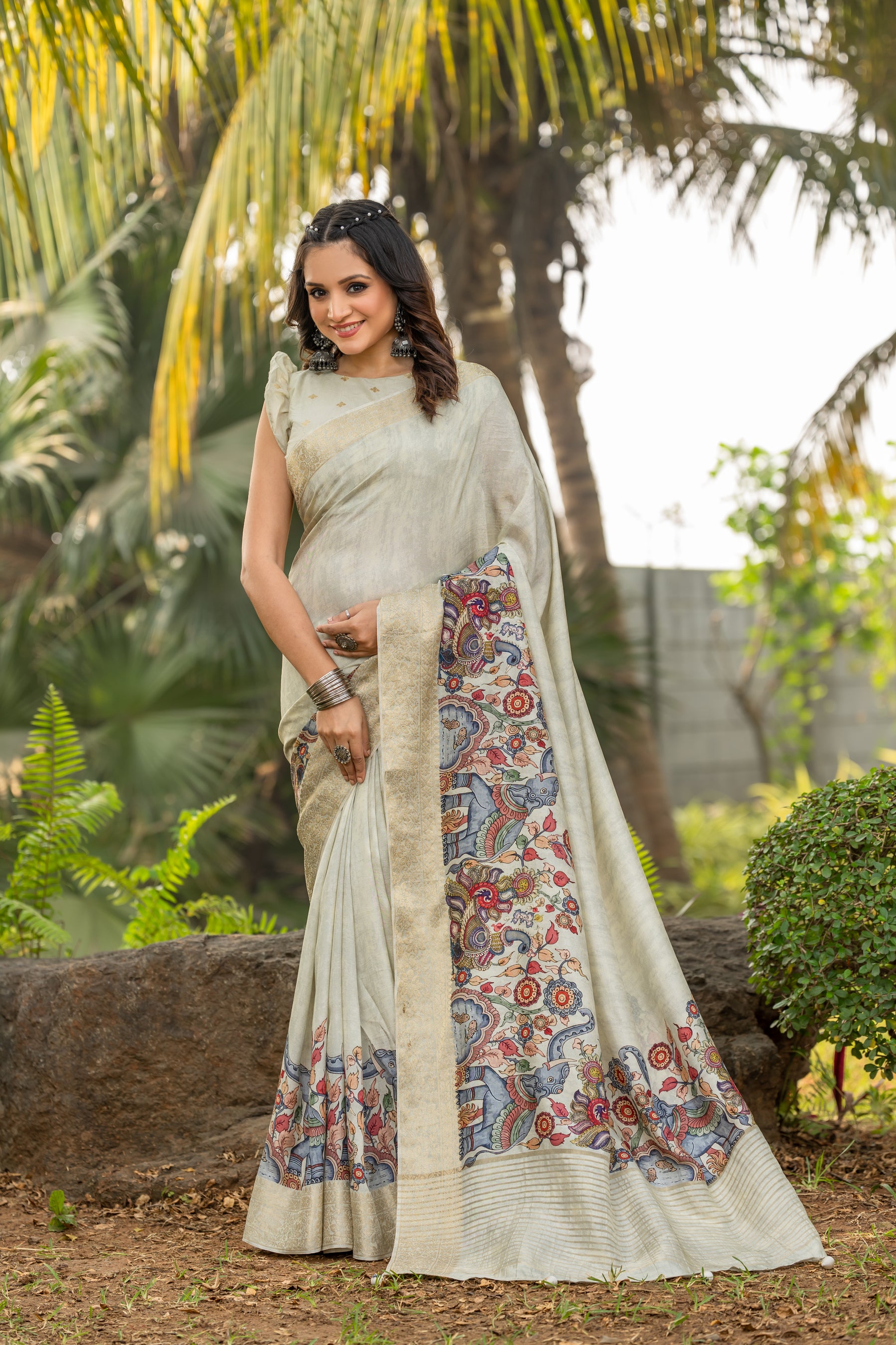ADHIRA-Elegant Ivory White Kalamkari Printed Saree with Rich Golden Zari Border and Traditional Artistic Silk Designer Drape