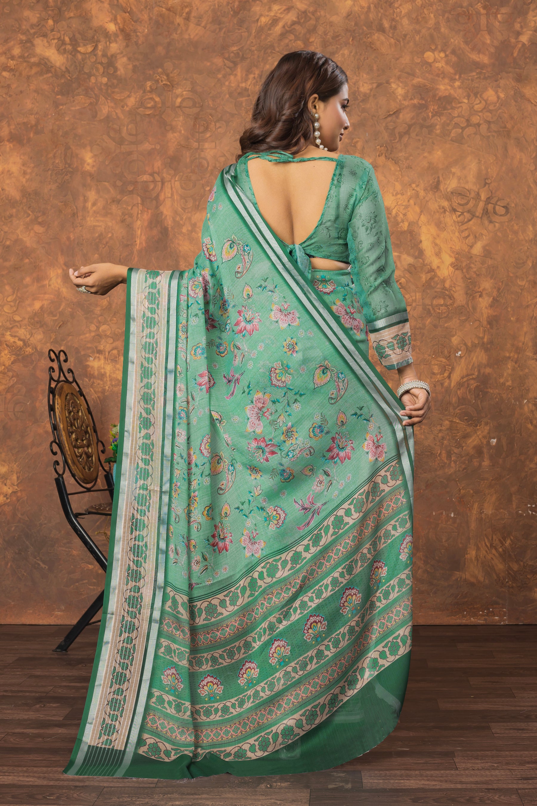 Avantika Chiffon Saree with Silver Patti and Floral Print – Soft, Stylish, and Perfect for Every Occasion