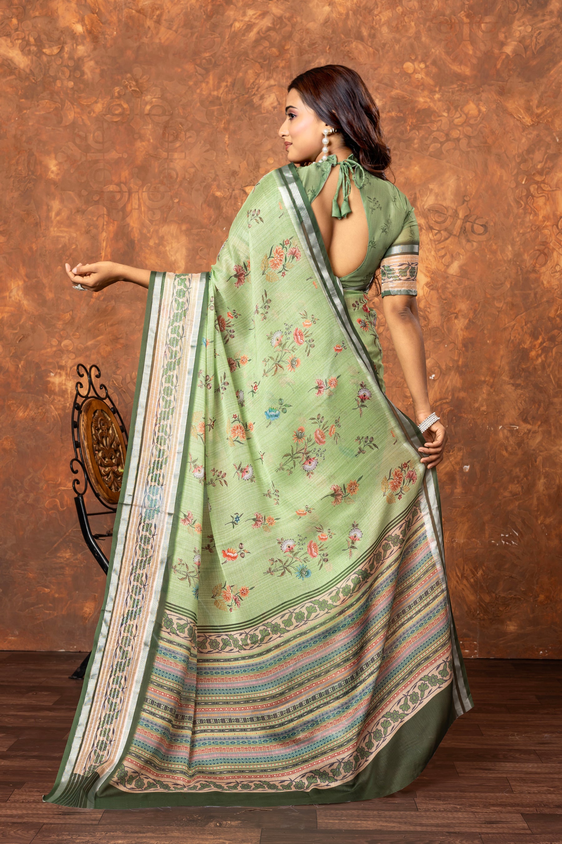 Avantika Elegant Chiffon Saree with Silver Patti & Floral Print – Perfect for Special Occasions