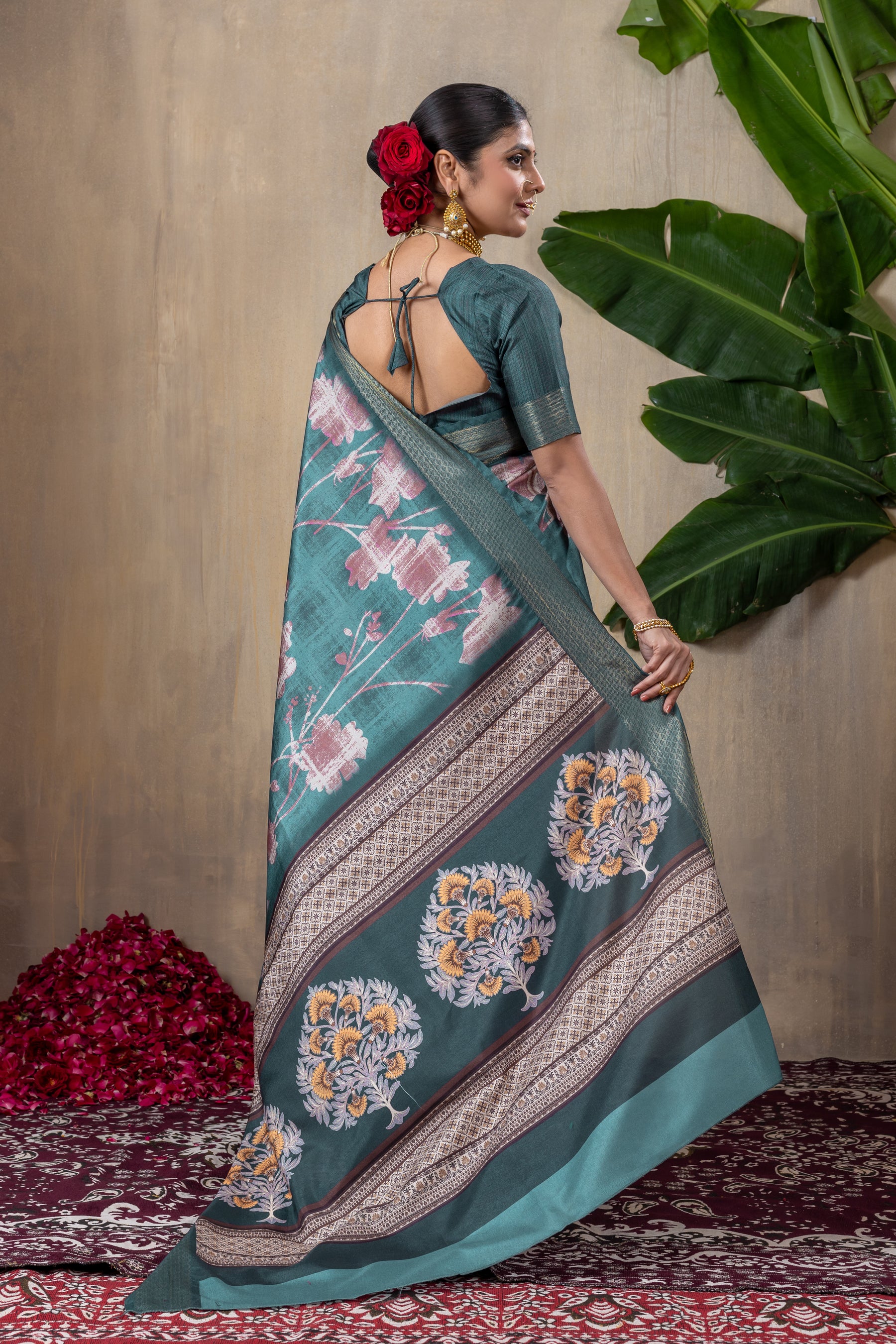 Malika Saree – Luxurious Manipuri Gold Patta Saree with Intricate Beadwork & Embroidery | Ideal for Weddings, Parties & Celebrations