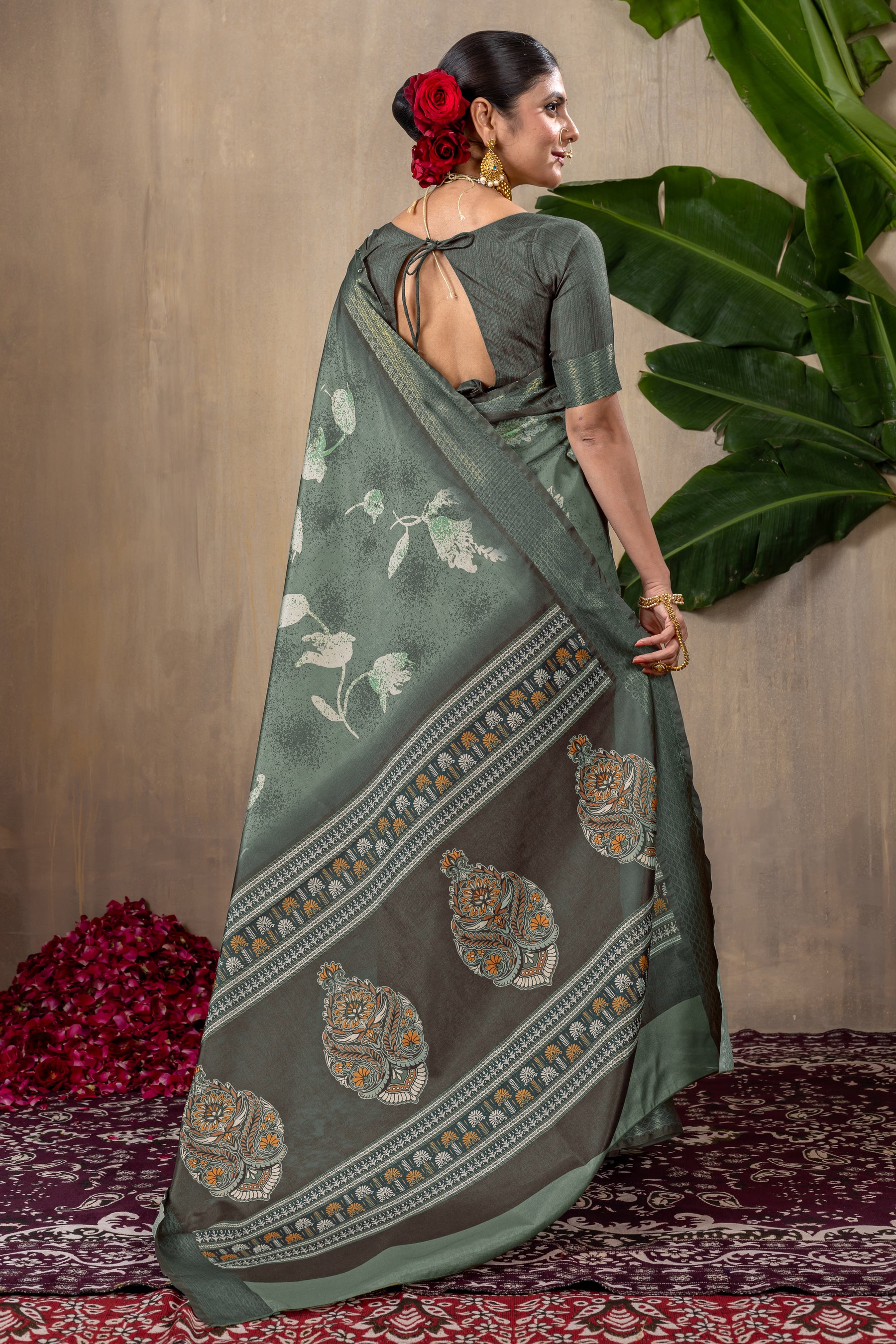 Malika Saree – Luxurious Manipuri Gold Patta Saree with Stunning Beadwork & Embroidery | Perfect for Weddings & Festivals