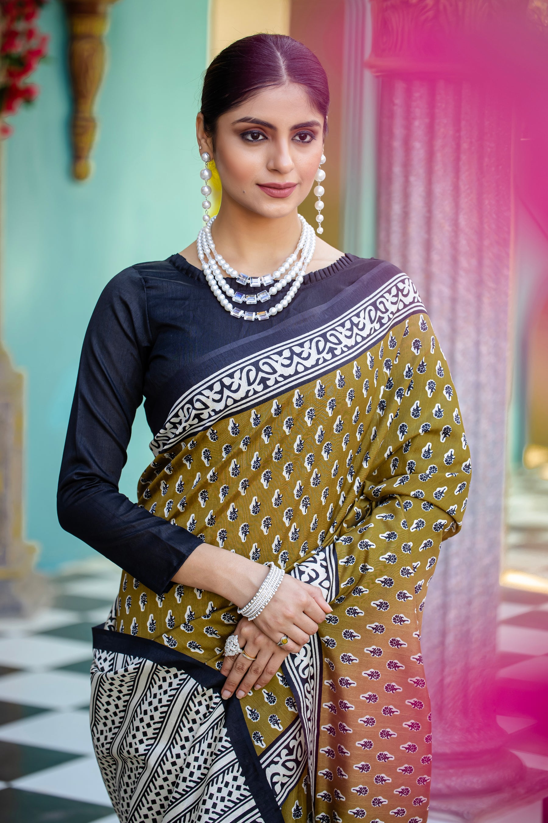 Classy & Comfortable: Womaniya Bhagalpuri Saree Perfect for Professionals