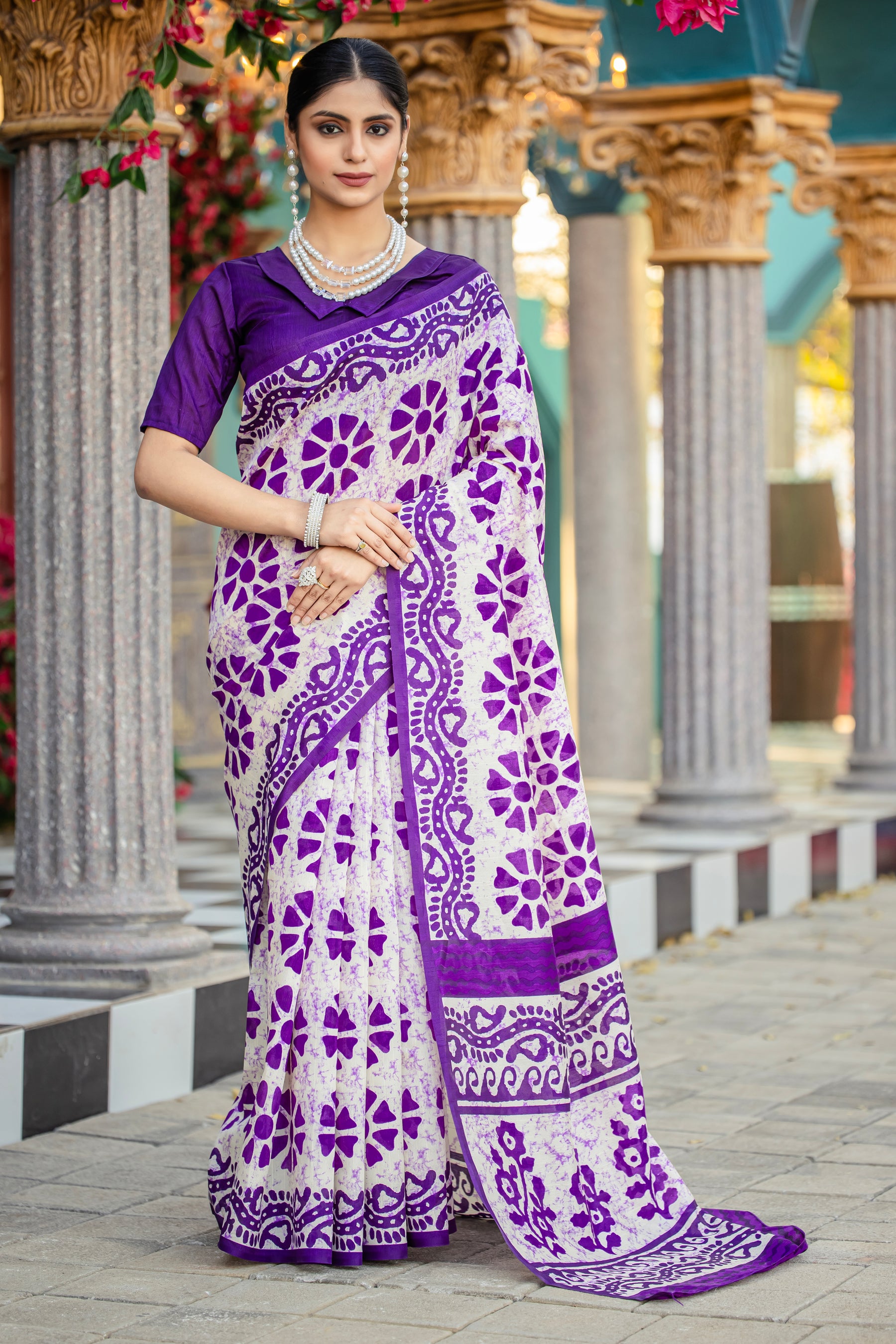 Professional Chic: Womaniya Bhagalpuri Saree for the Modern Working Woman