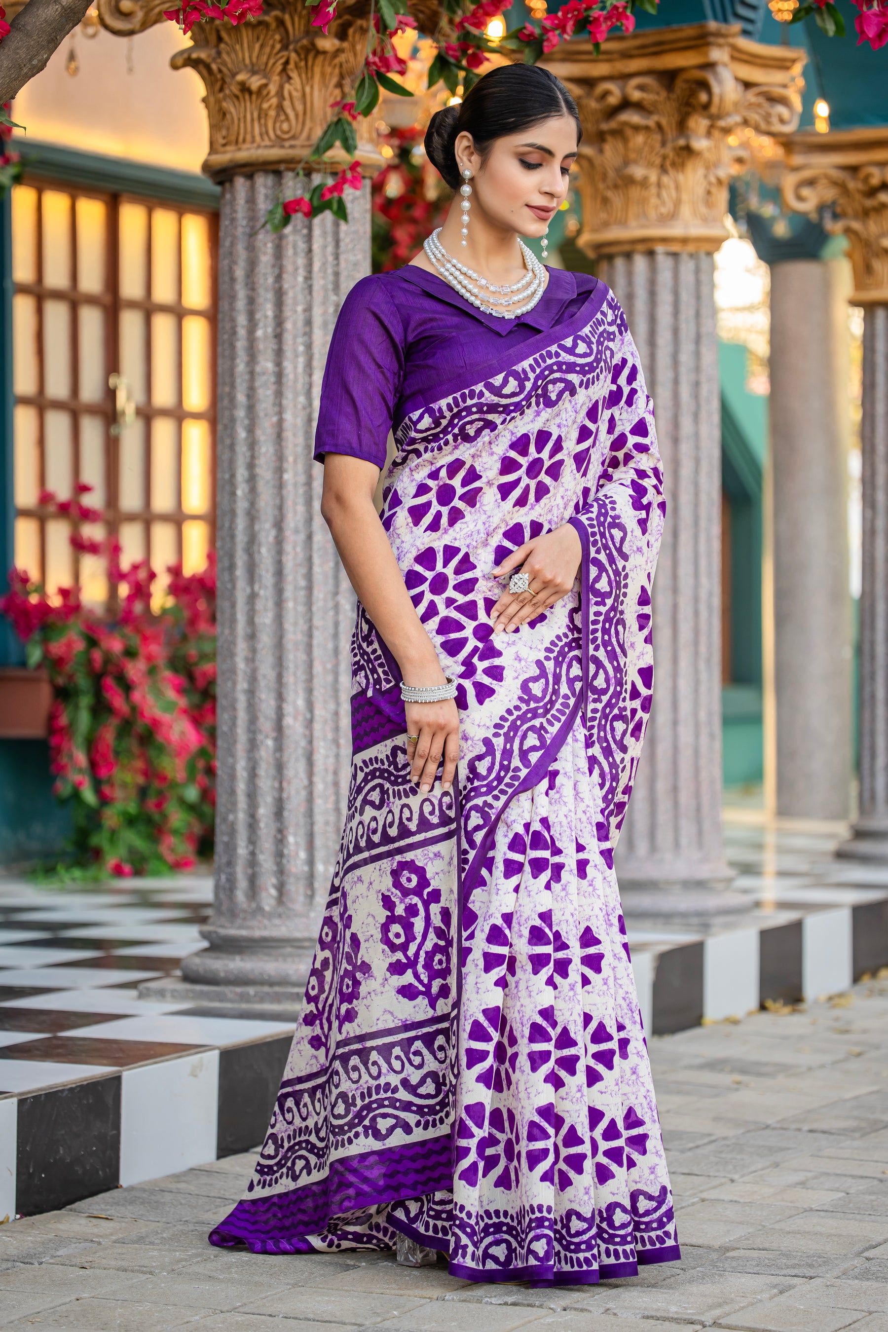 Professional Chic: Womaniya Bhagalpuri Saree for the Modern Working Woman