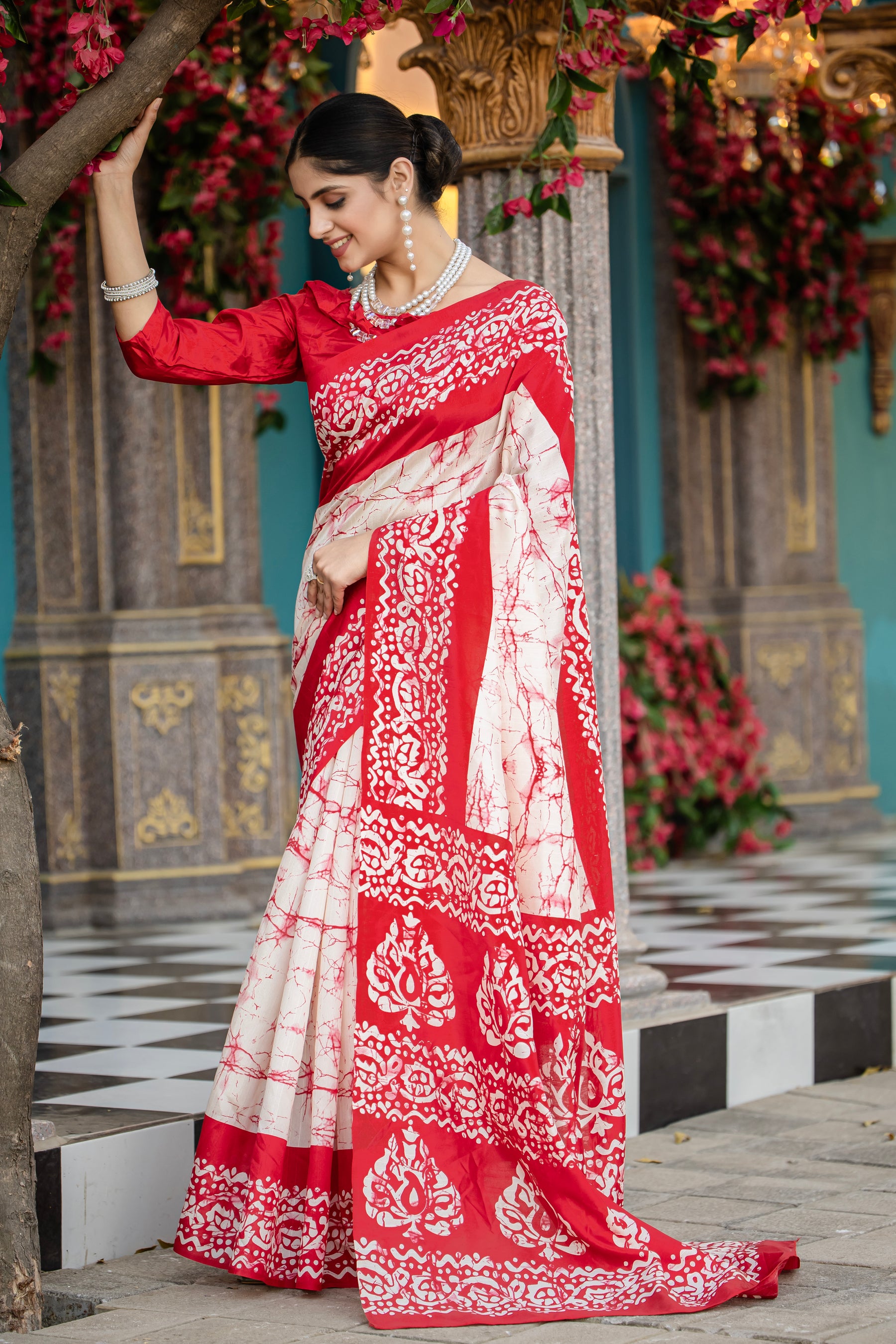 Saree Perfection: Trendy Bhagalpuri Fabrics for the Modern Woman