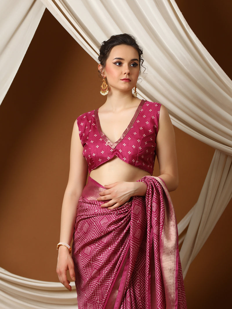 UNIVERSE Dola Silk Saree Triangle Pattern Zari Weaving Border Designer saree - Apple Lifestyle