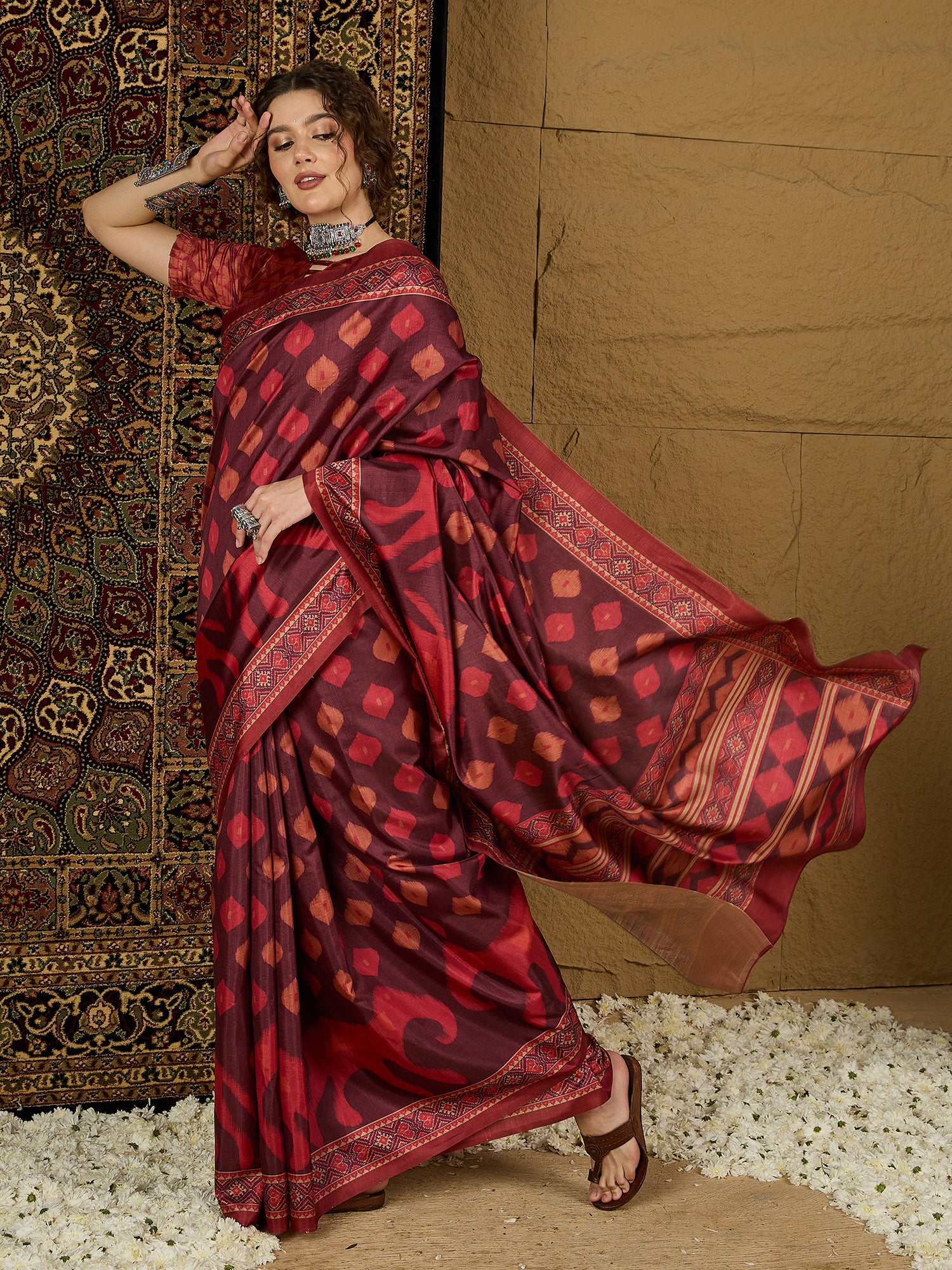 Ikat Print Saree – Vibrant Traditional Patterns in Soft Fabric for Effortless Elegance