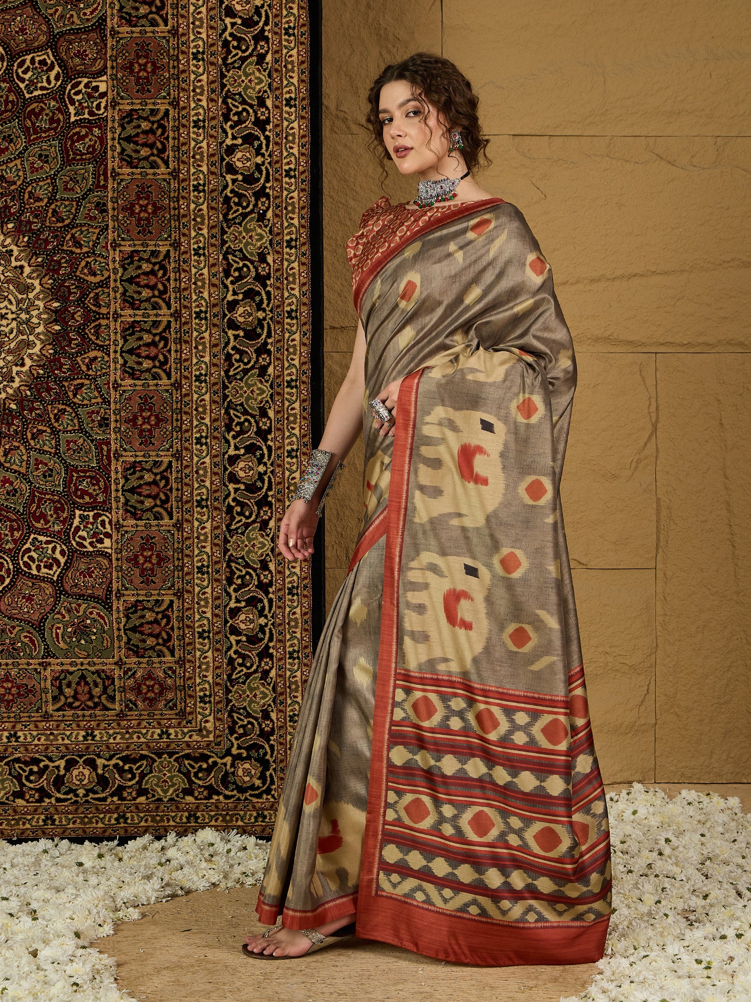 Ikat Print Saree – Elegant Geometric Patterns in Comfortable, Lightweight Fabric
