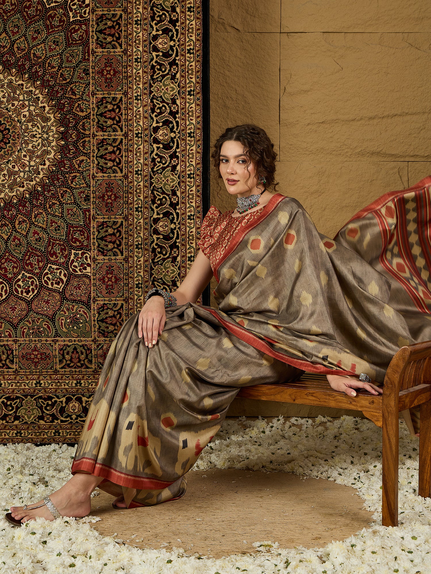 Ikat Print Saree – Elegant Geometric Patterns in Comfortable, Lightweight Fabric