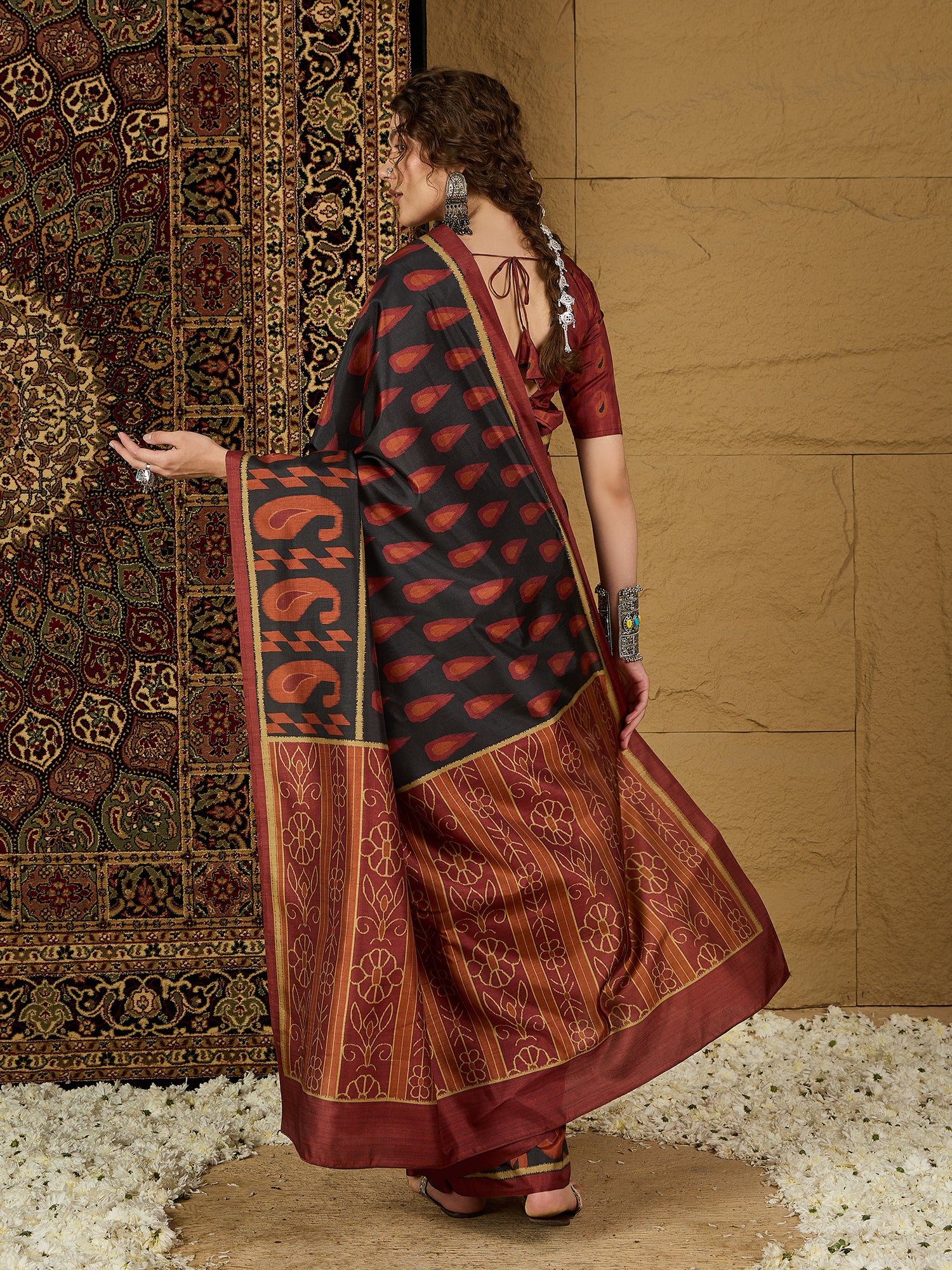 Gulabi Nagari Kozi Silk Saree – Rich Traditional Craftsmanship with Elegant Motifs for Special Events