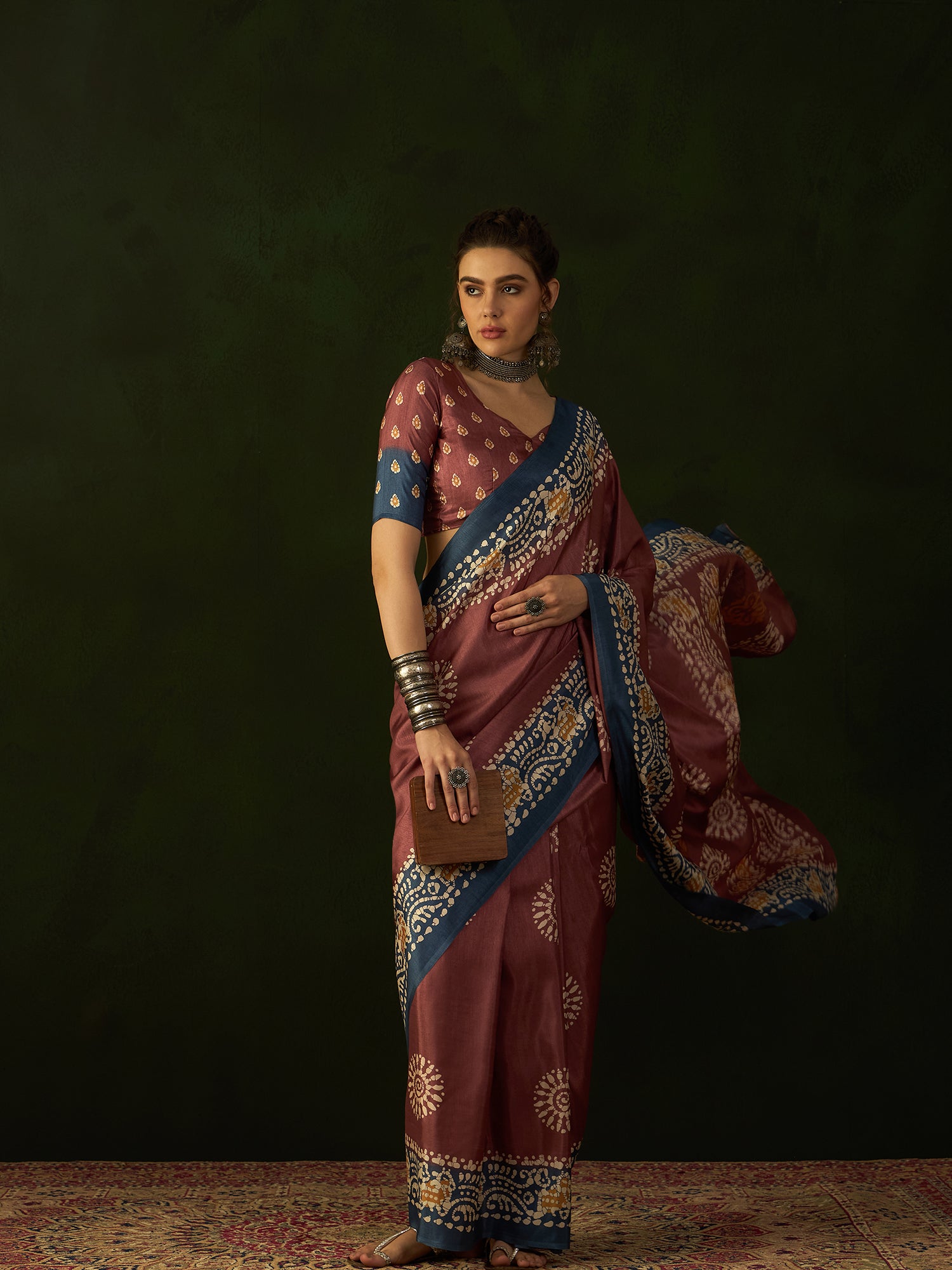 Dola Silk-183 - Apple Lifestyle