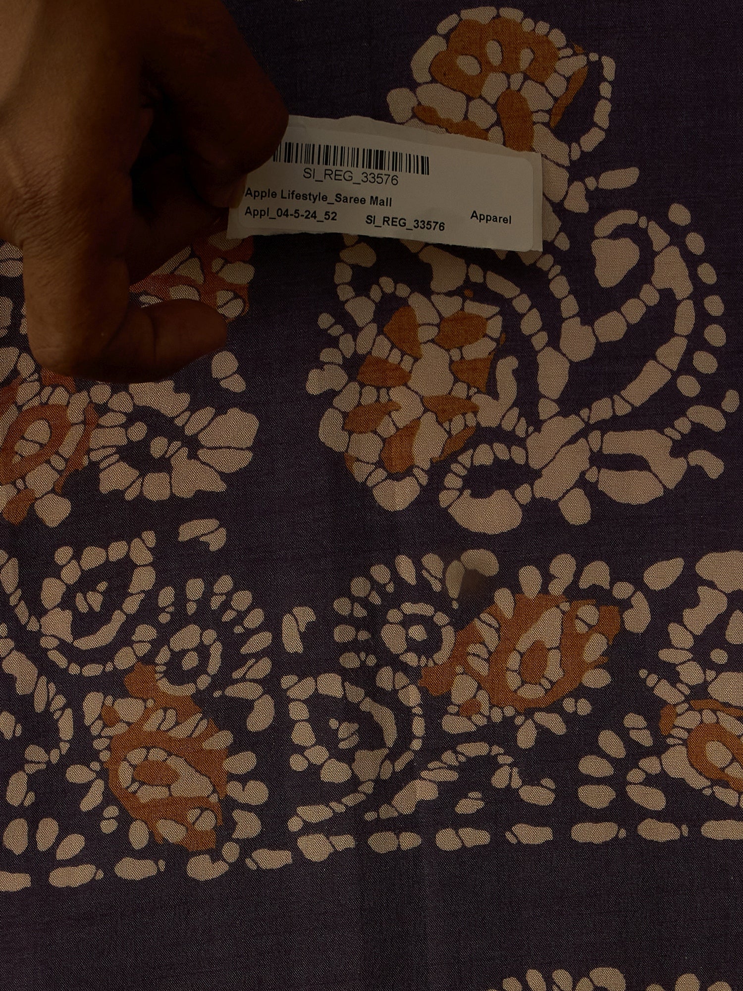 Dola Silk-184 - Apple Lifestyle