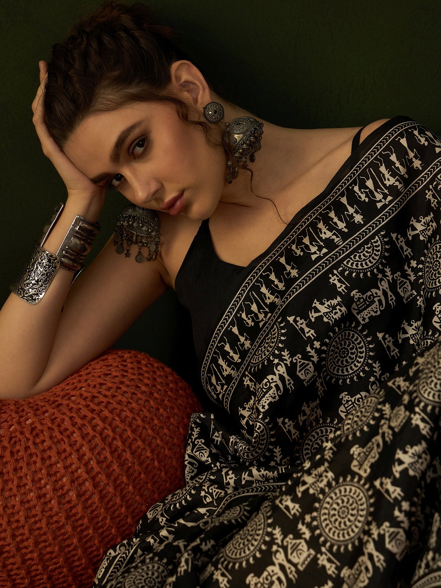 WOMANIYA Women's Tribal Art Warli Print Design Cotton silk Handloom Saree - Apple Lifestyle