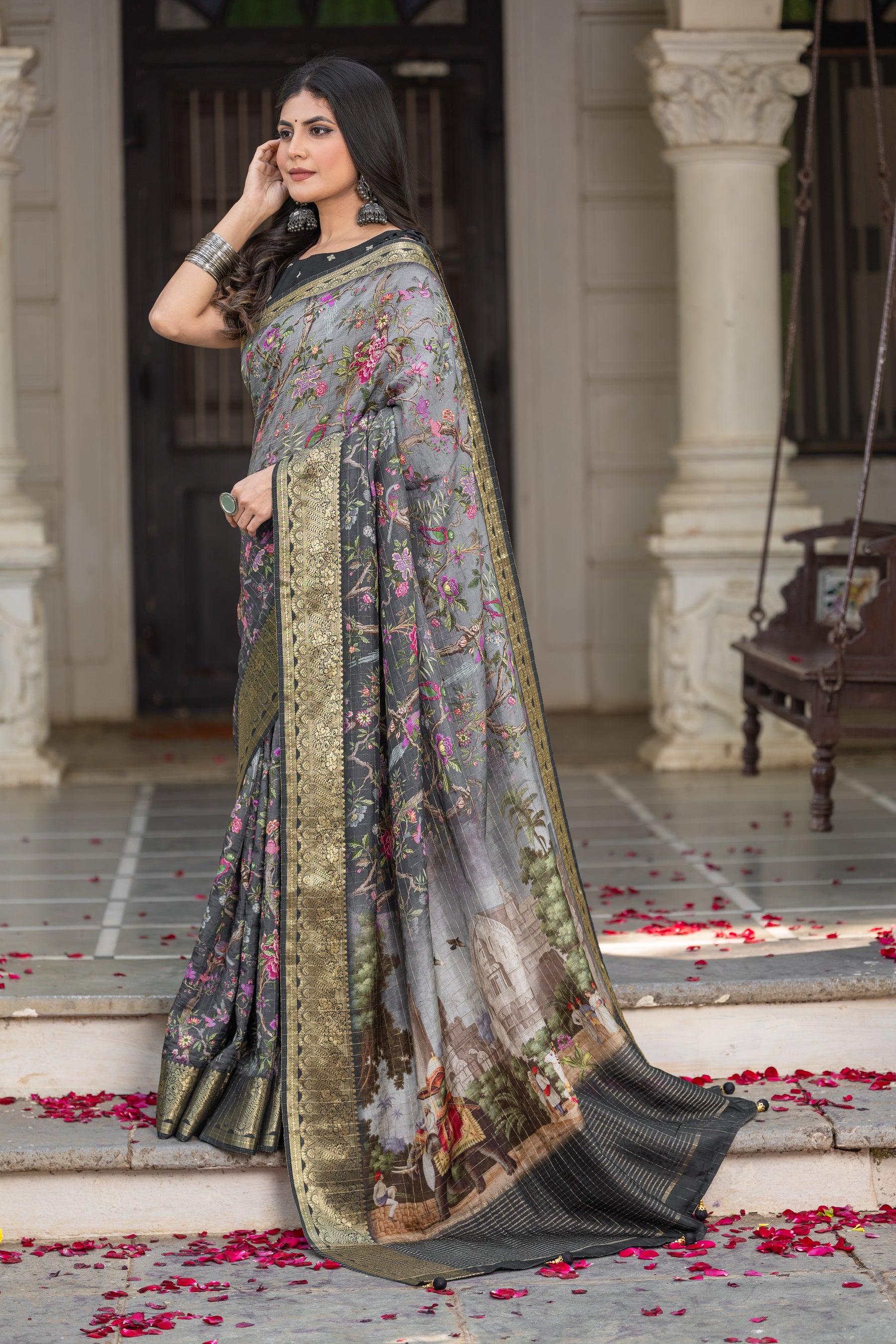 Liza Cheks - Russian Chit Pallu Checks Saree