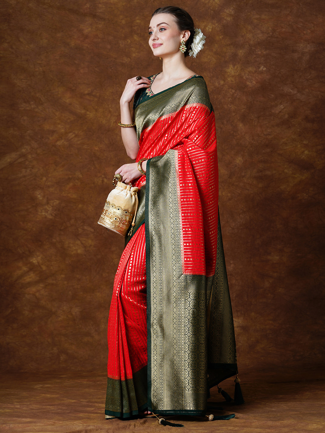 VIRGO PREMIUM Traditional Line Design Hand Banarasi Georgette with Green weaving jari border Saree - Apple Lifestyle