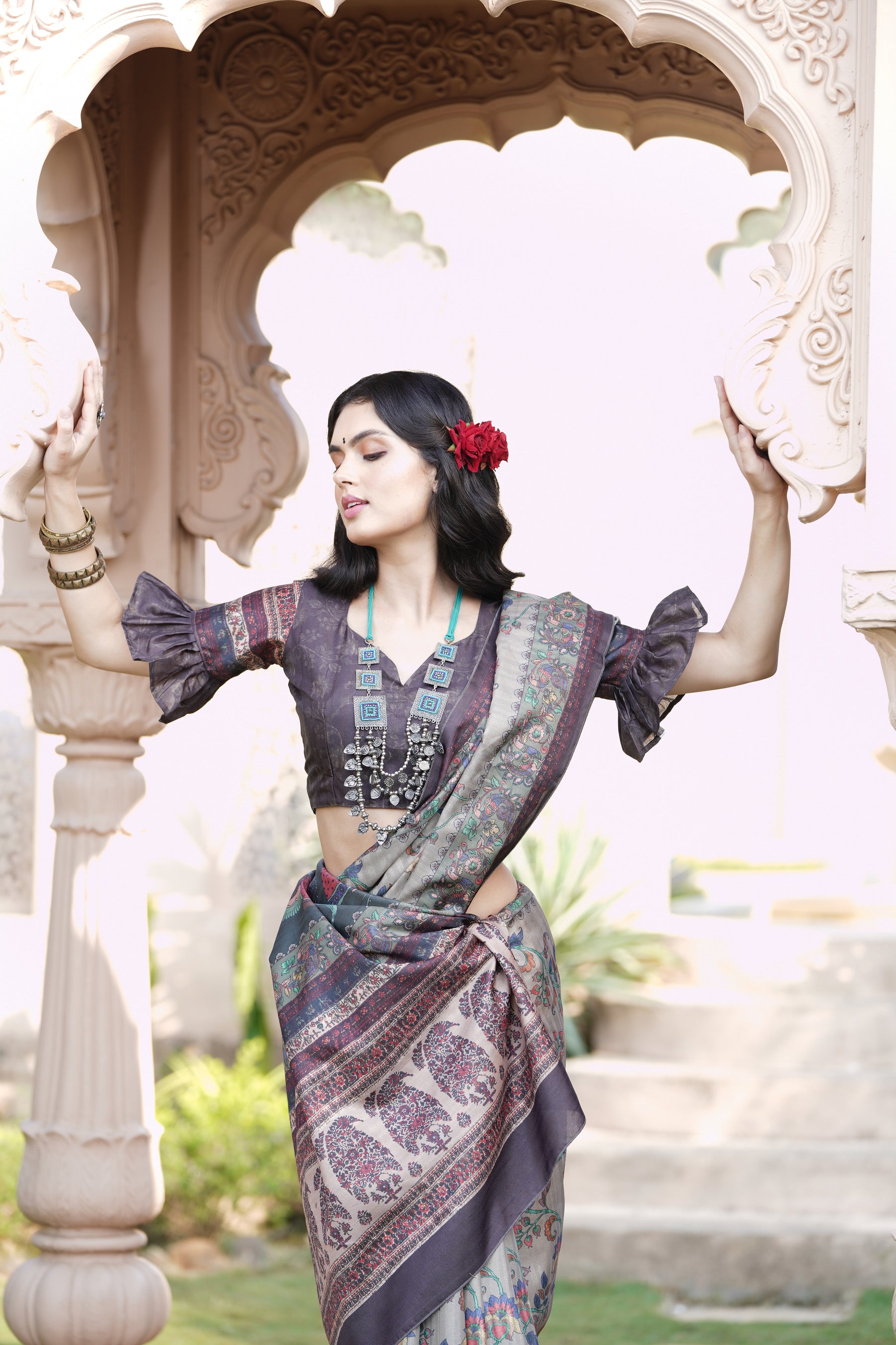 ROOPRRANI   102