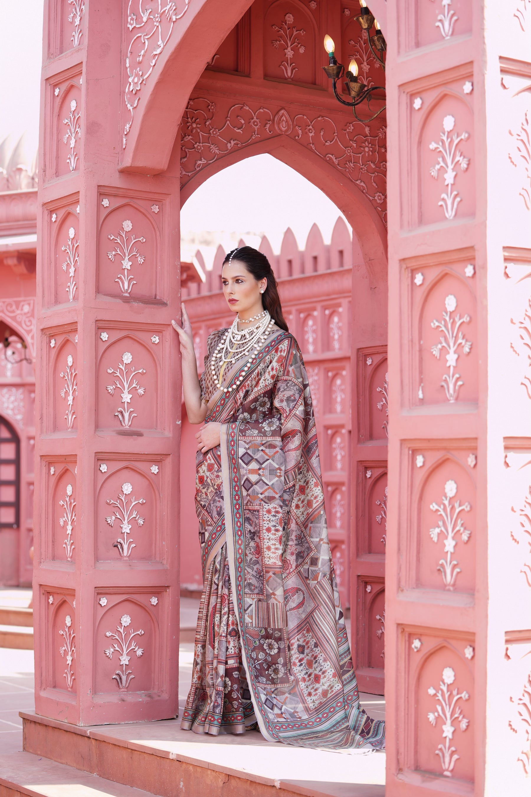 Gruham Womens Traditional Pure Banarasi Silk  Golden Zari Rich Pallu Banarasi Saree