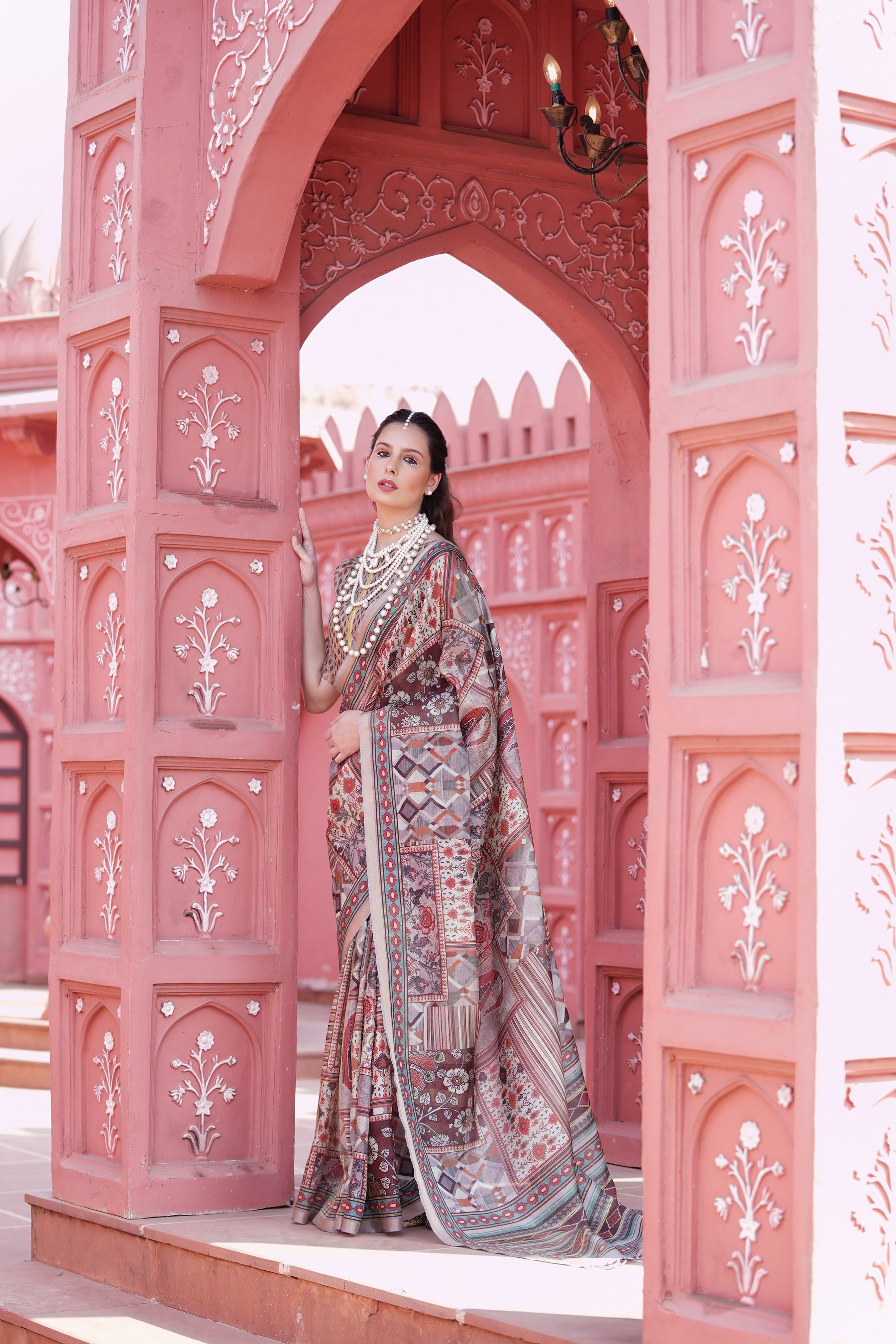 Gruham Womens Traditional Pure Banarasi Silk  Golden Zari Rich Pallu Banarasi Saree