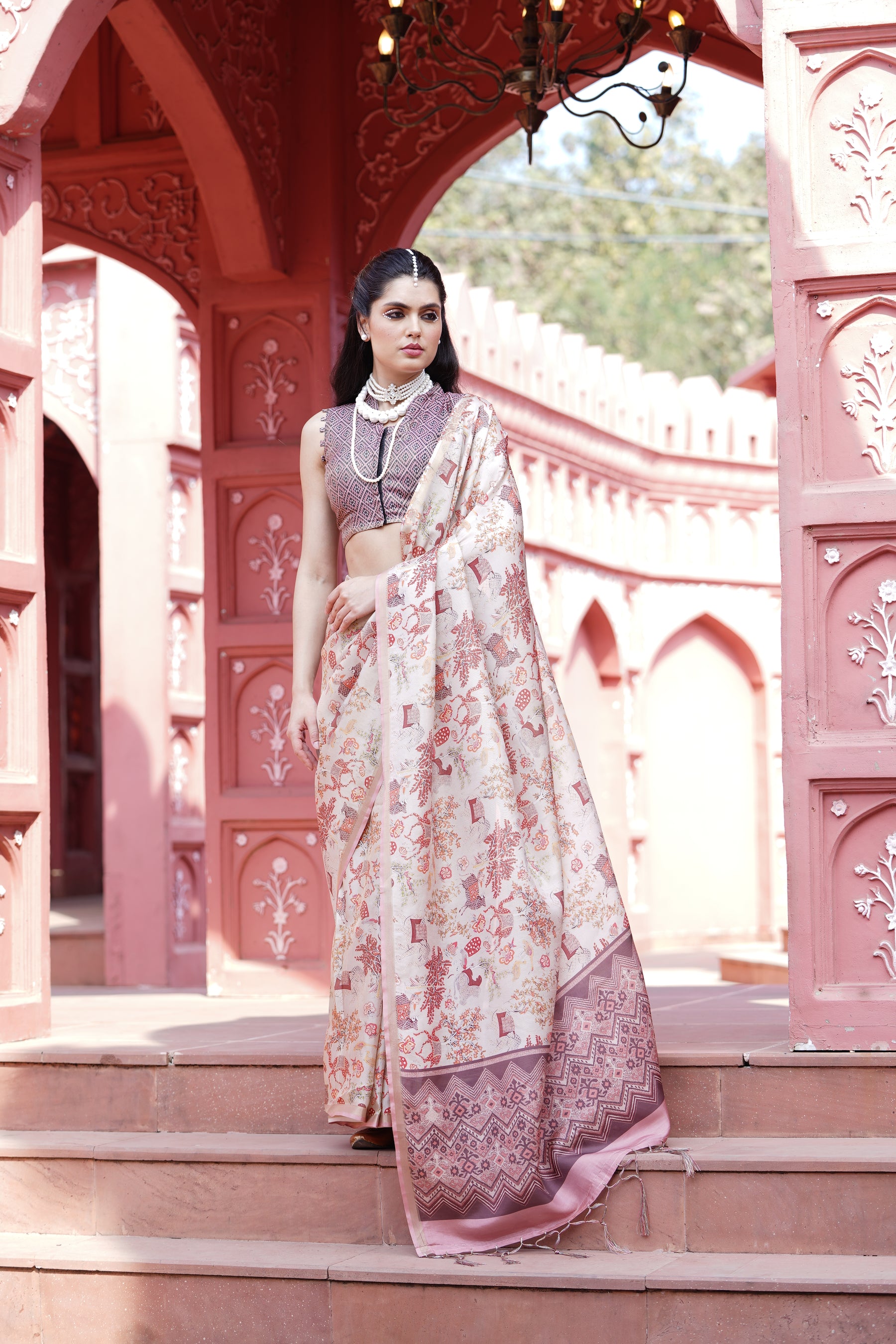 Gruham Women's Traditional Pure Banarasi Silk Blend Floral and Paisley Zari Woven Butta Saree