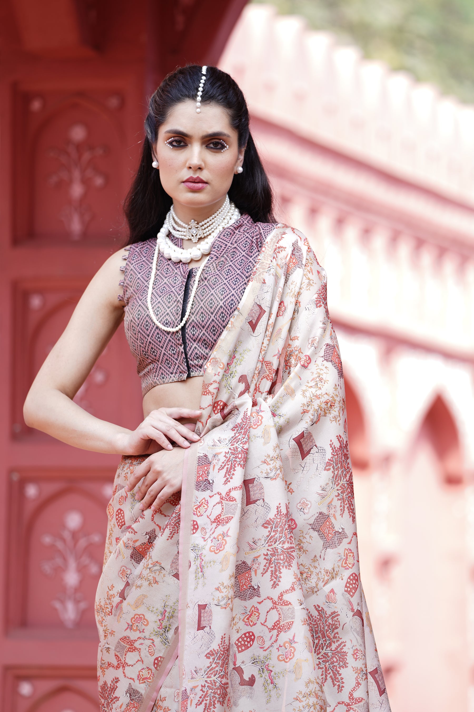 Gruham Women's Traditional Pure Banarasi Silk Blend Floral and Paisley Zari Woven Butta Saree