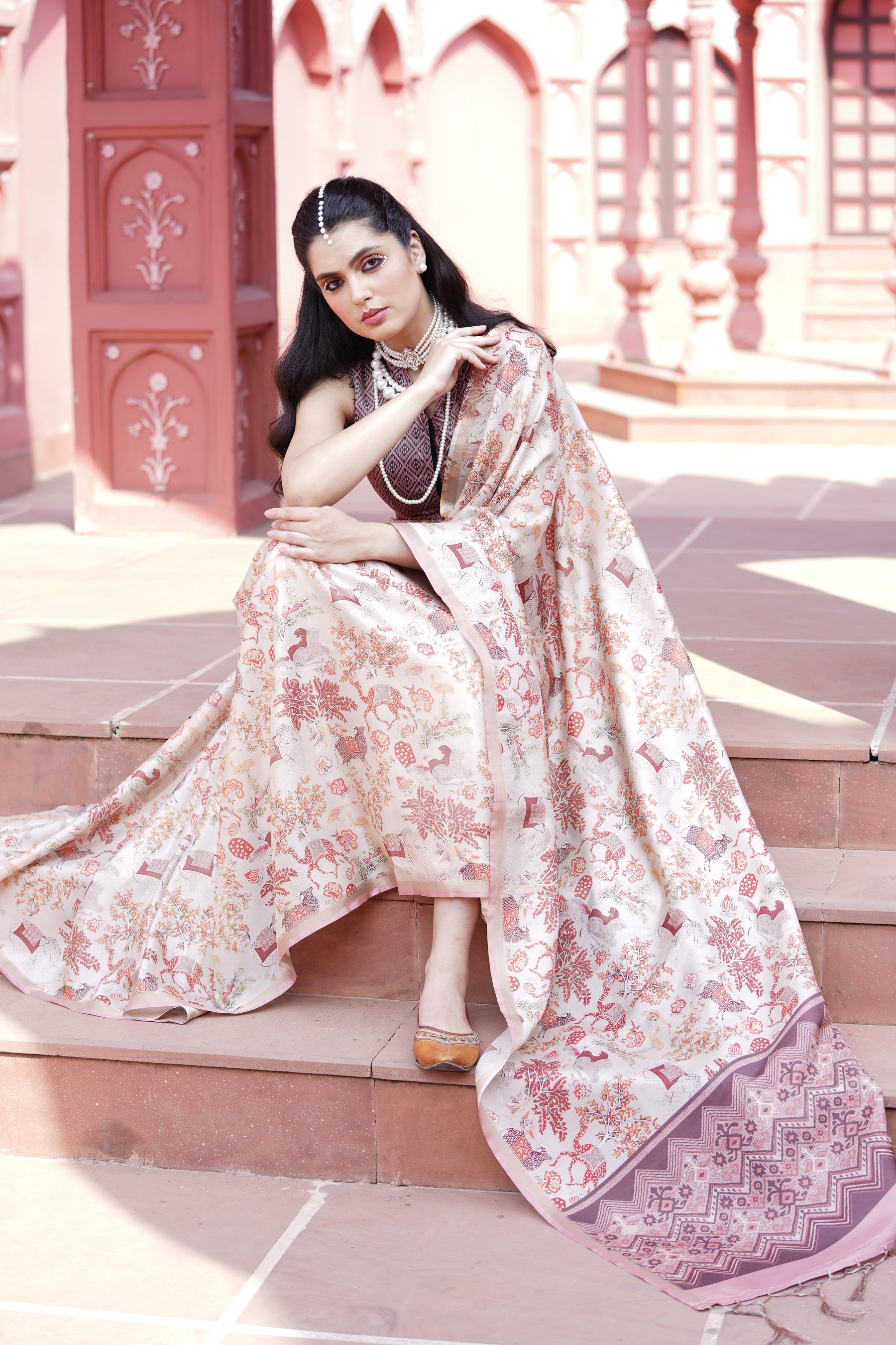 Gruham Women's Traditional Pure Banarasi Silk Blend Floral and Paisley Zari Woven Butta Saree