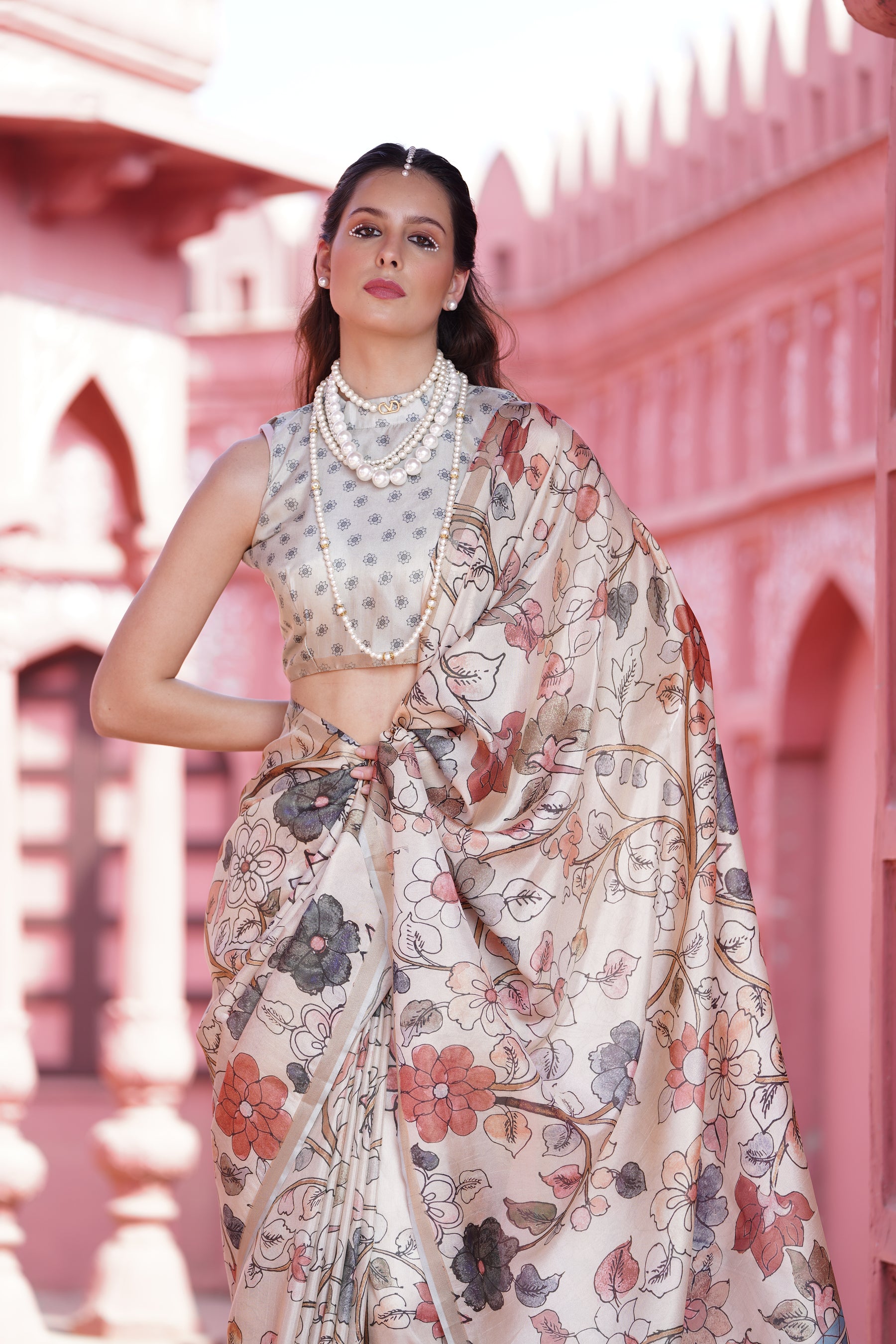 Gruham Women's Traditional Pure Banarasi Silk Blend Floral and Paisley Zari Woven Butta Saree