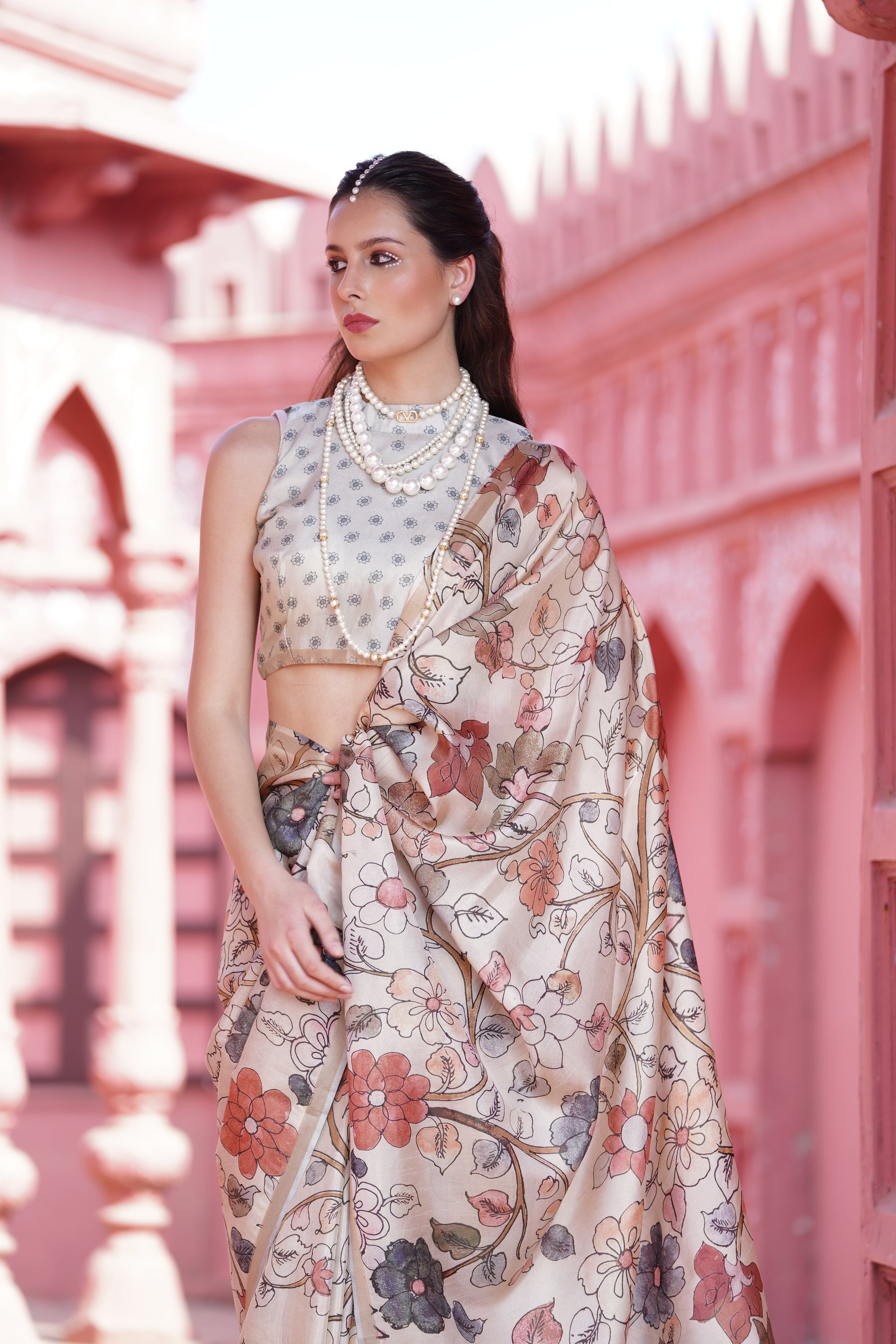 Gruham Women's Traditional Pure Banarasi Silk Blend Floral and Paisley Zari Woven Butta Saree