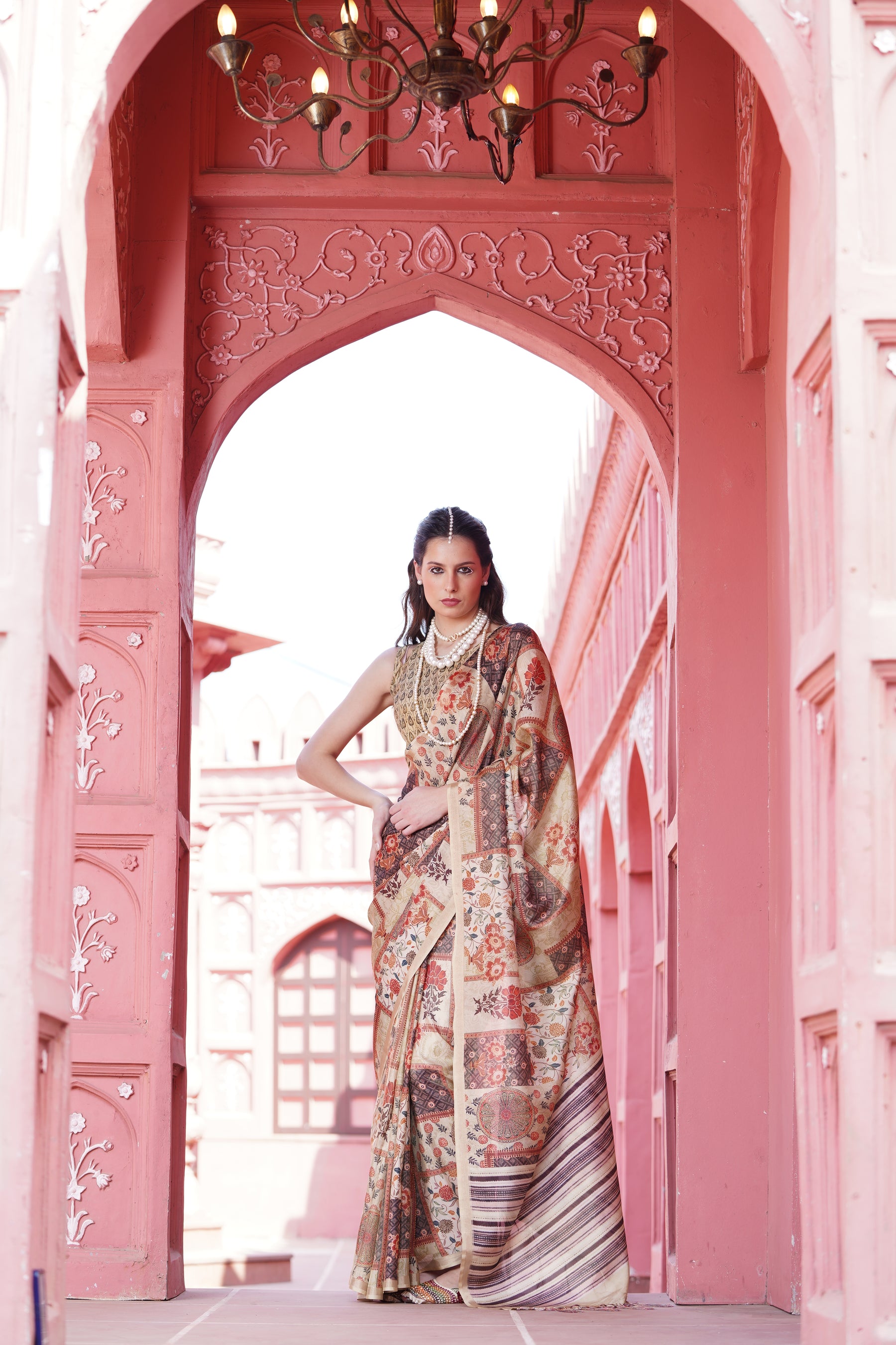 Gruham Women's Traditional Pure Banarasi Silk Blend Floral and Paisley Zari Woven Butta Saree