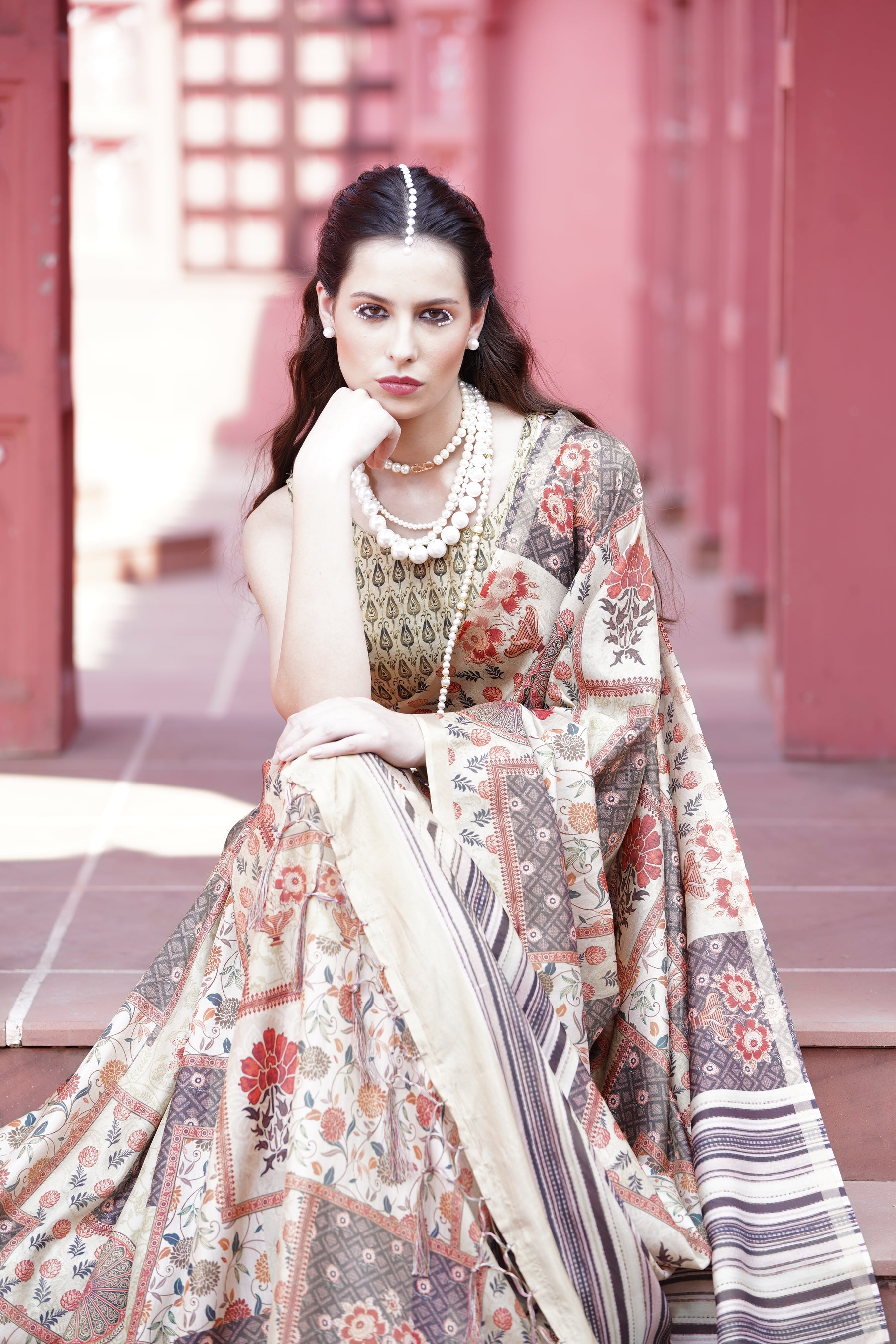 Gruham Women's Traditional Pure Banarasi Silk Blend Floral and Paisley Zari Woven Butta Saree